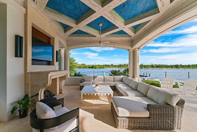 372 Regatta Jupiter, FL 33477