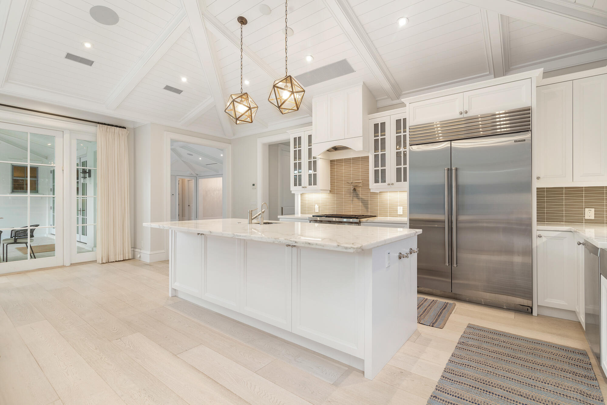 216 Sandpiper Palm Beach, FL 33480