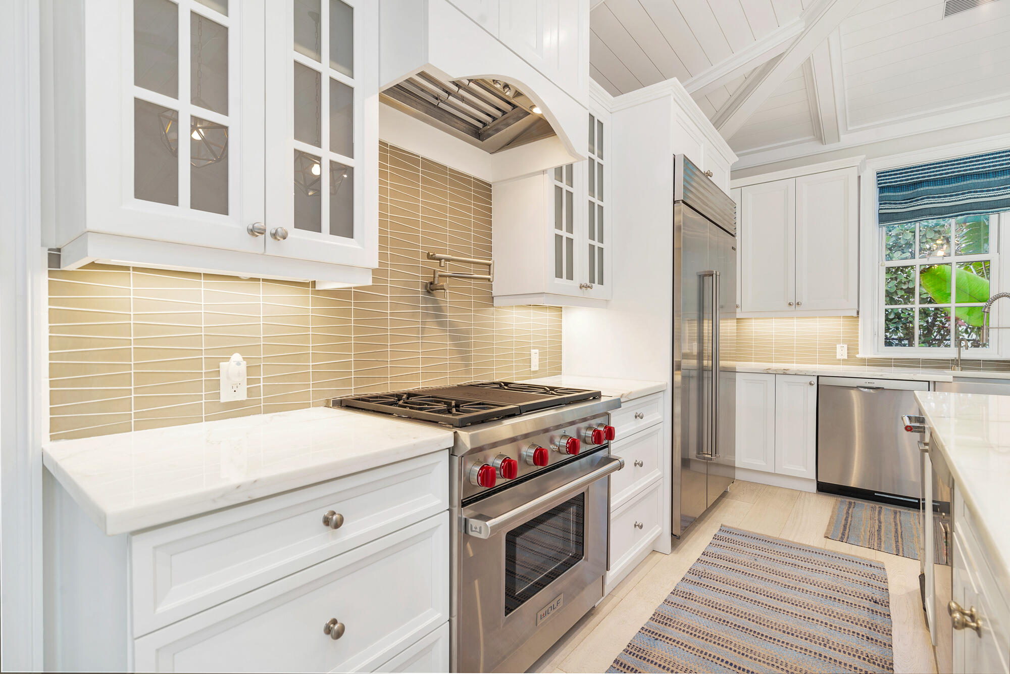 216 Sandpiper Palm Beach, FL 33480