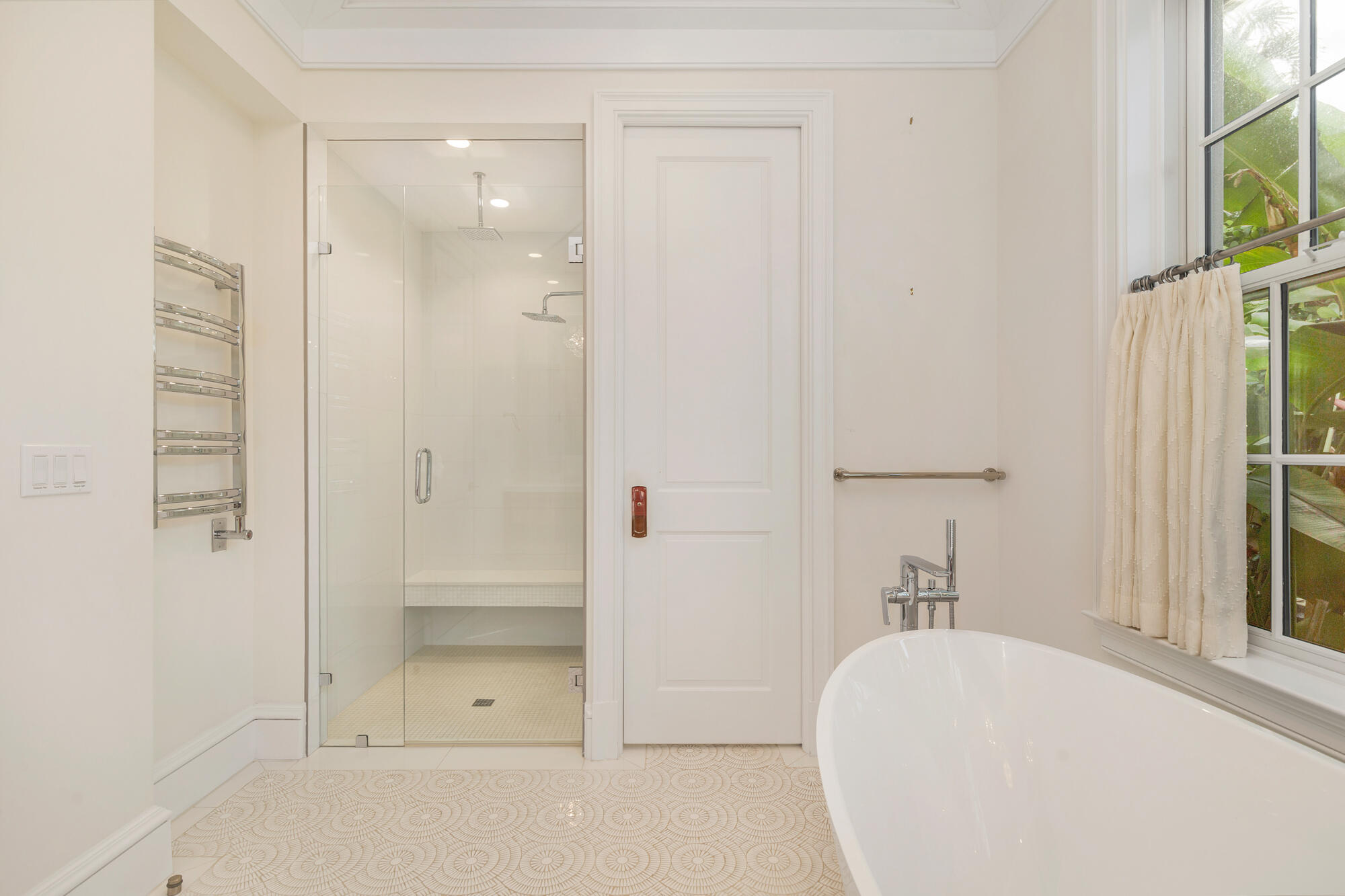 216 Sandpiper Palm Beach, FL 33480