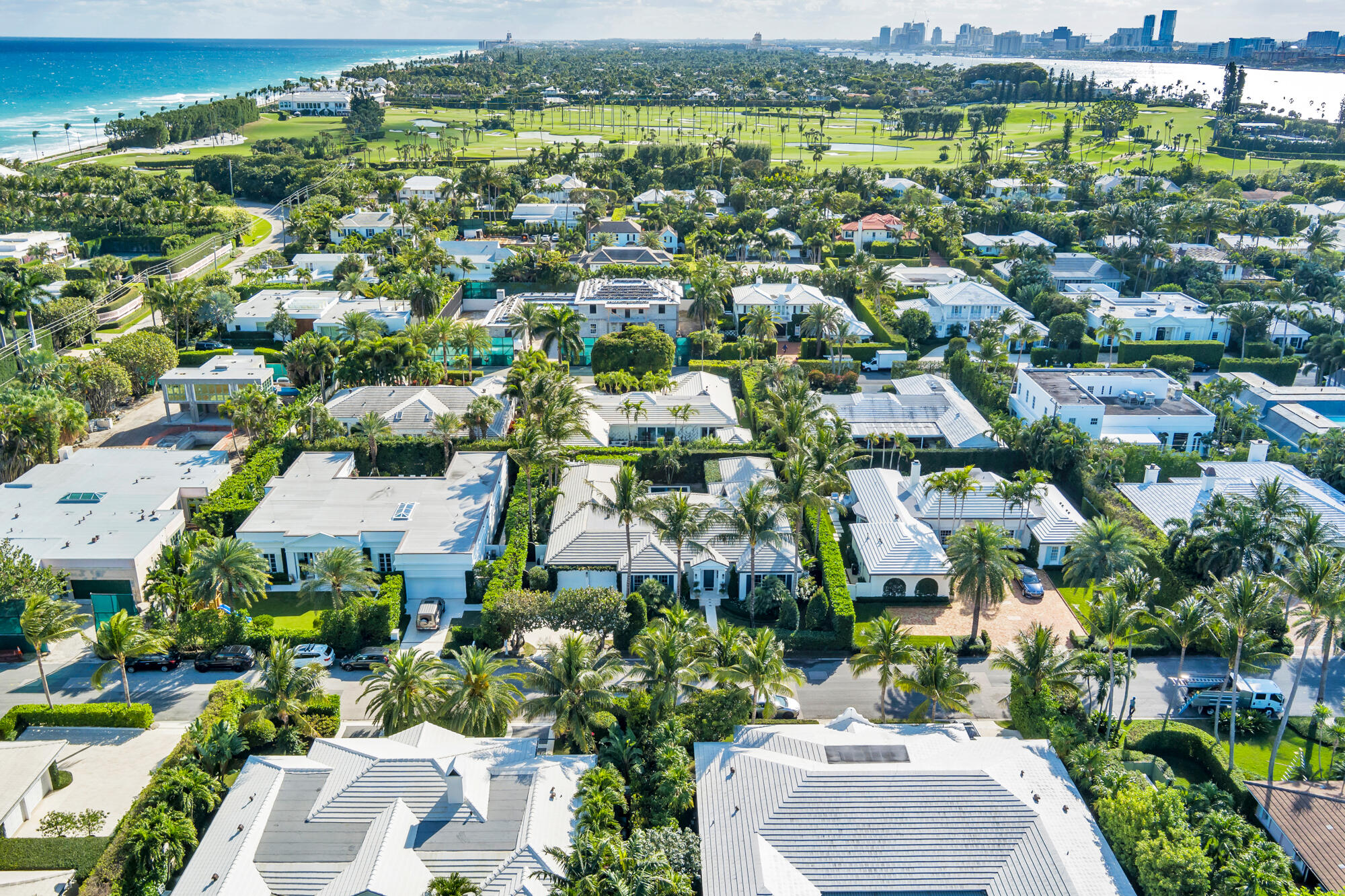 216 Sandpiper Palm Beach, FL 33480