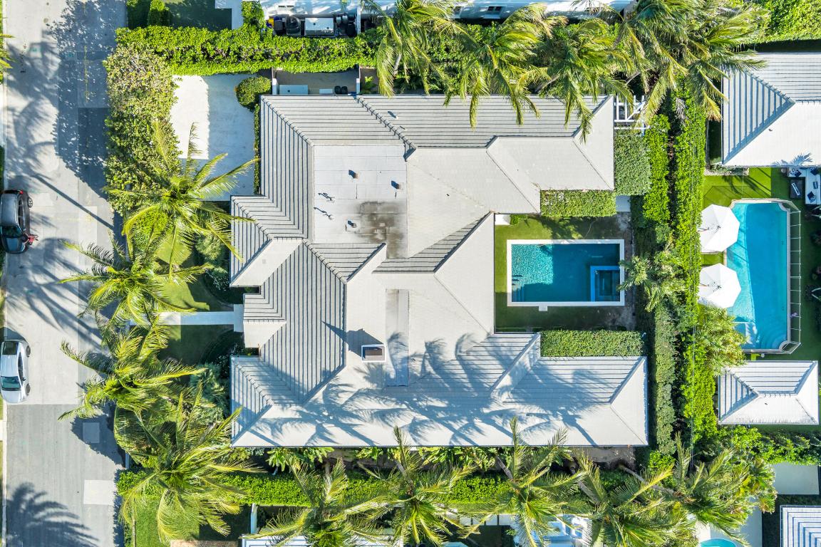 216 Sandpiper Palm Beach, FL 33480