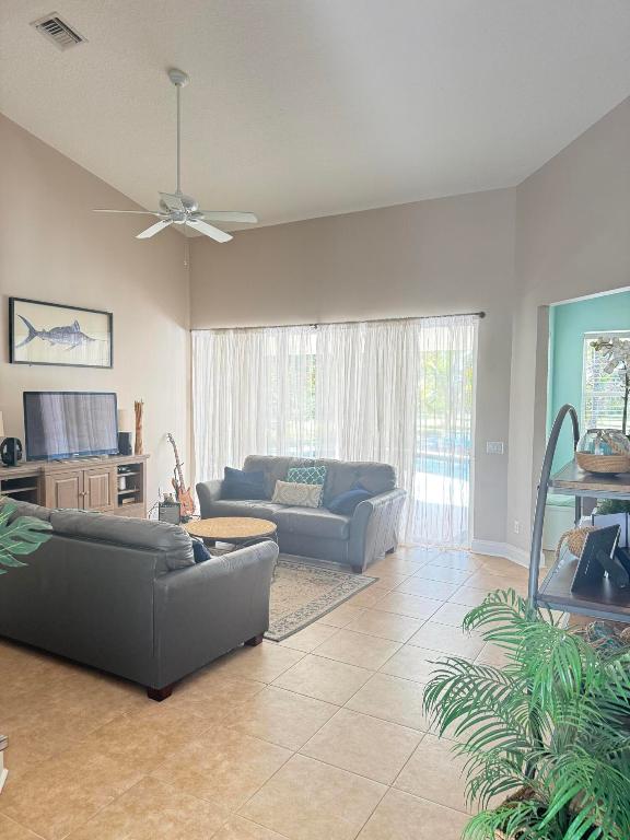 15119 98th Jupiter, FL 33478