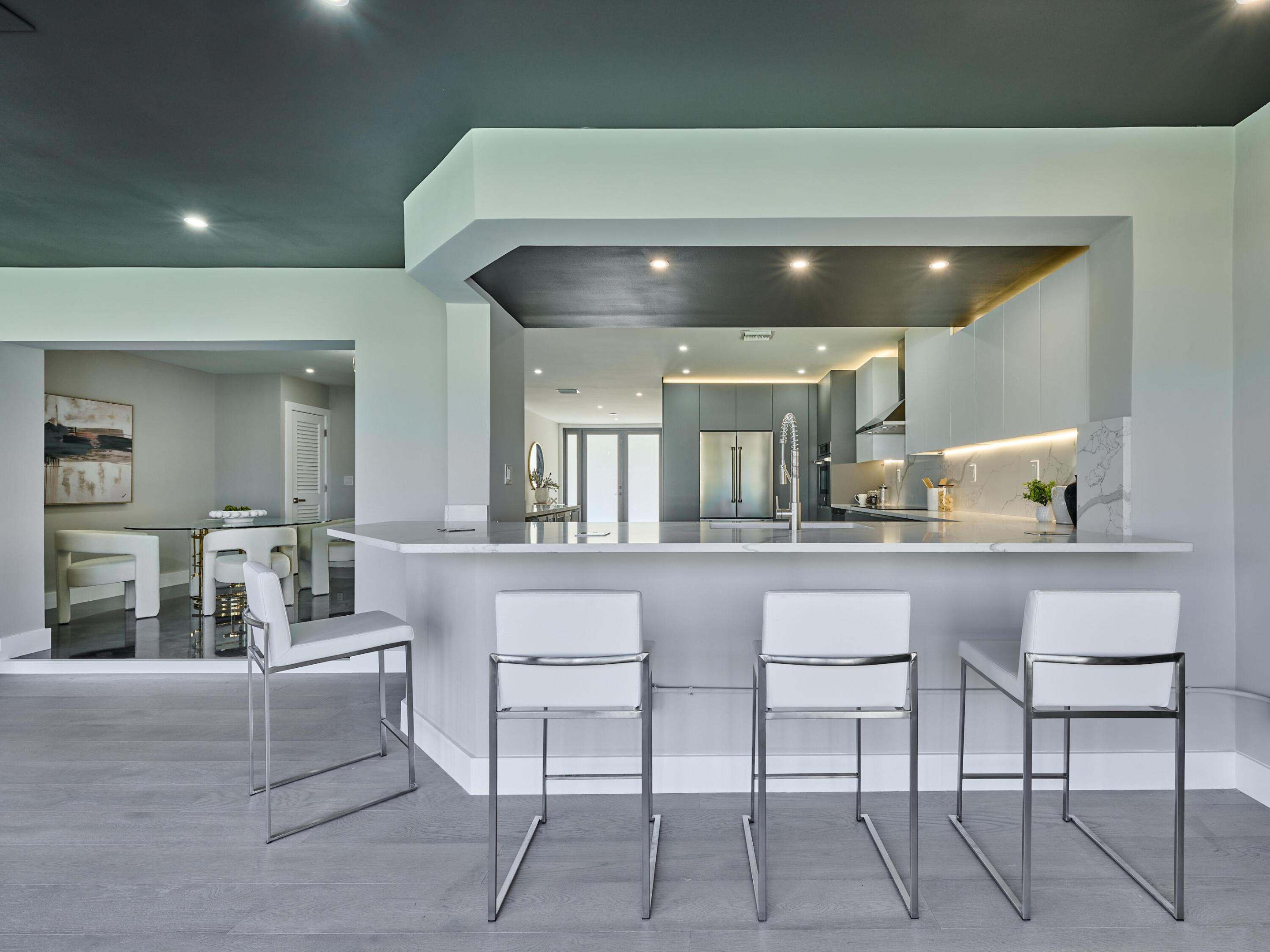 1170 Fairview Singer Island, FL 33404