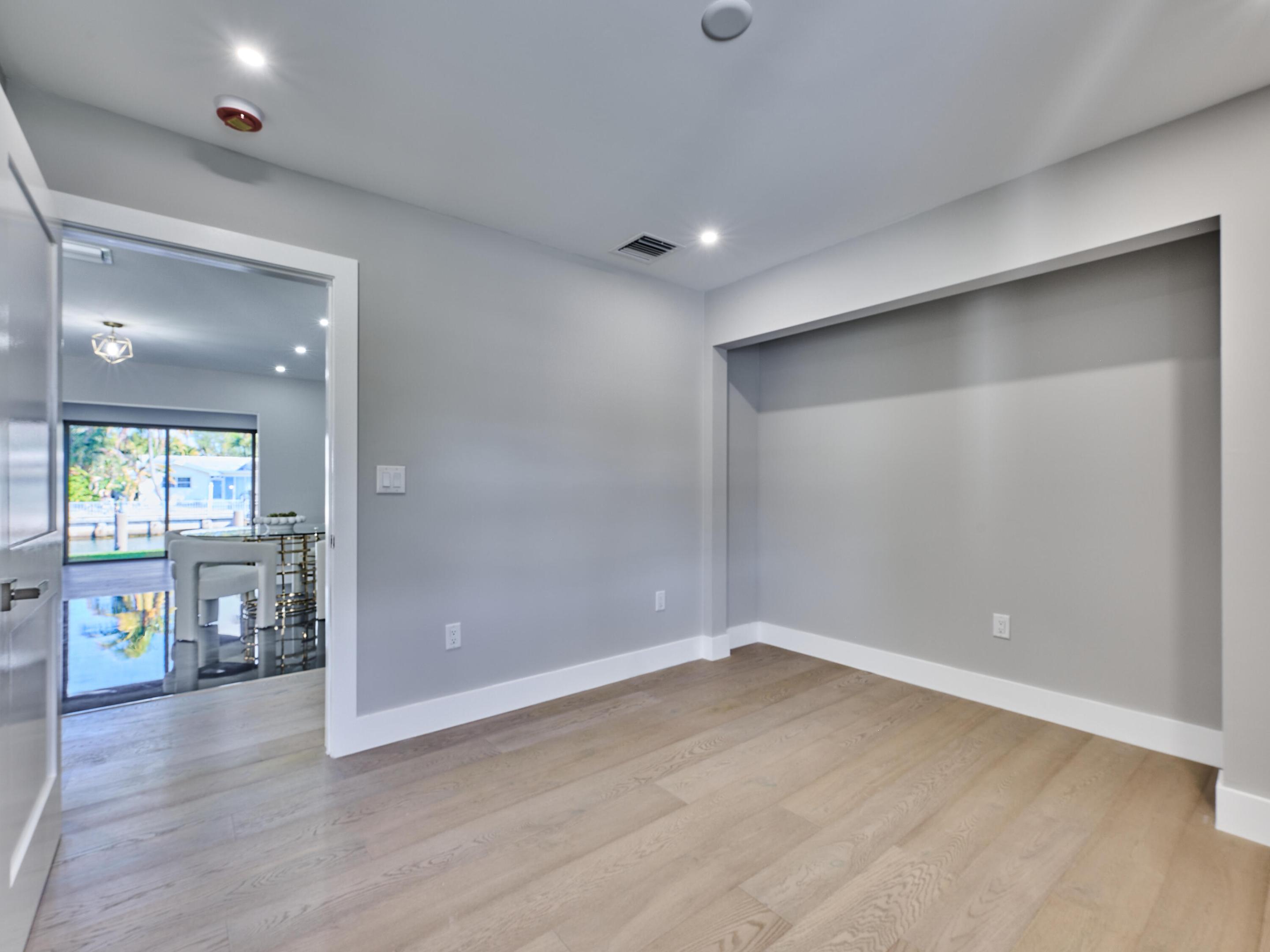 1170 Fairview Singer Island, FL 33404