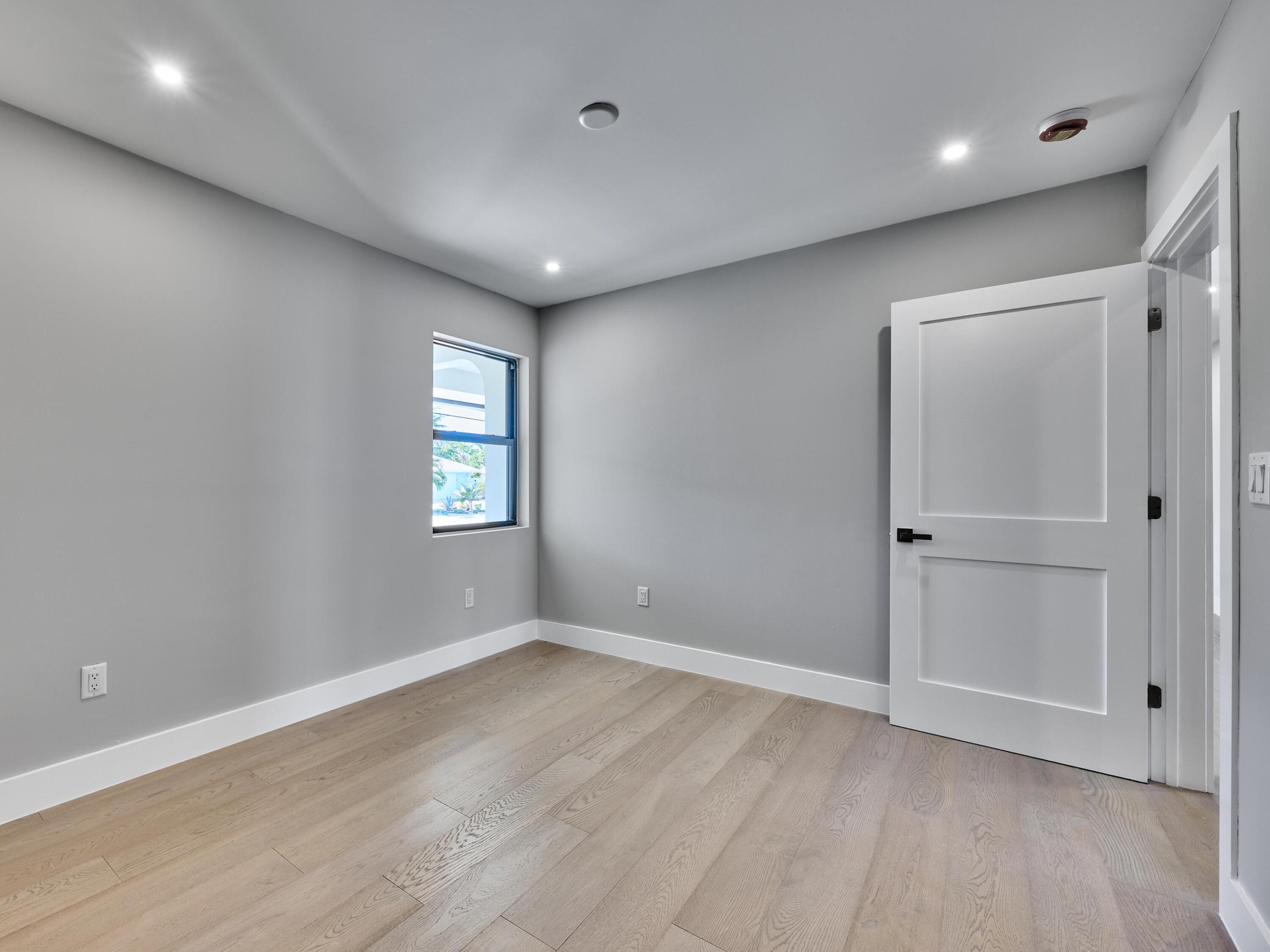 1170 Fairview Singer Island, FL 33404