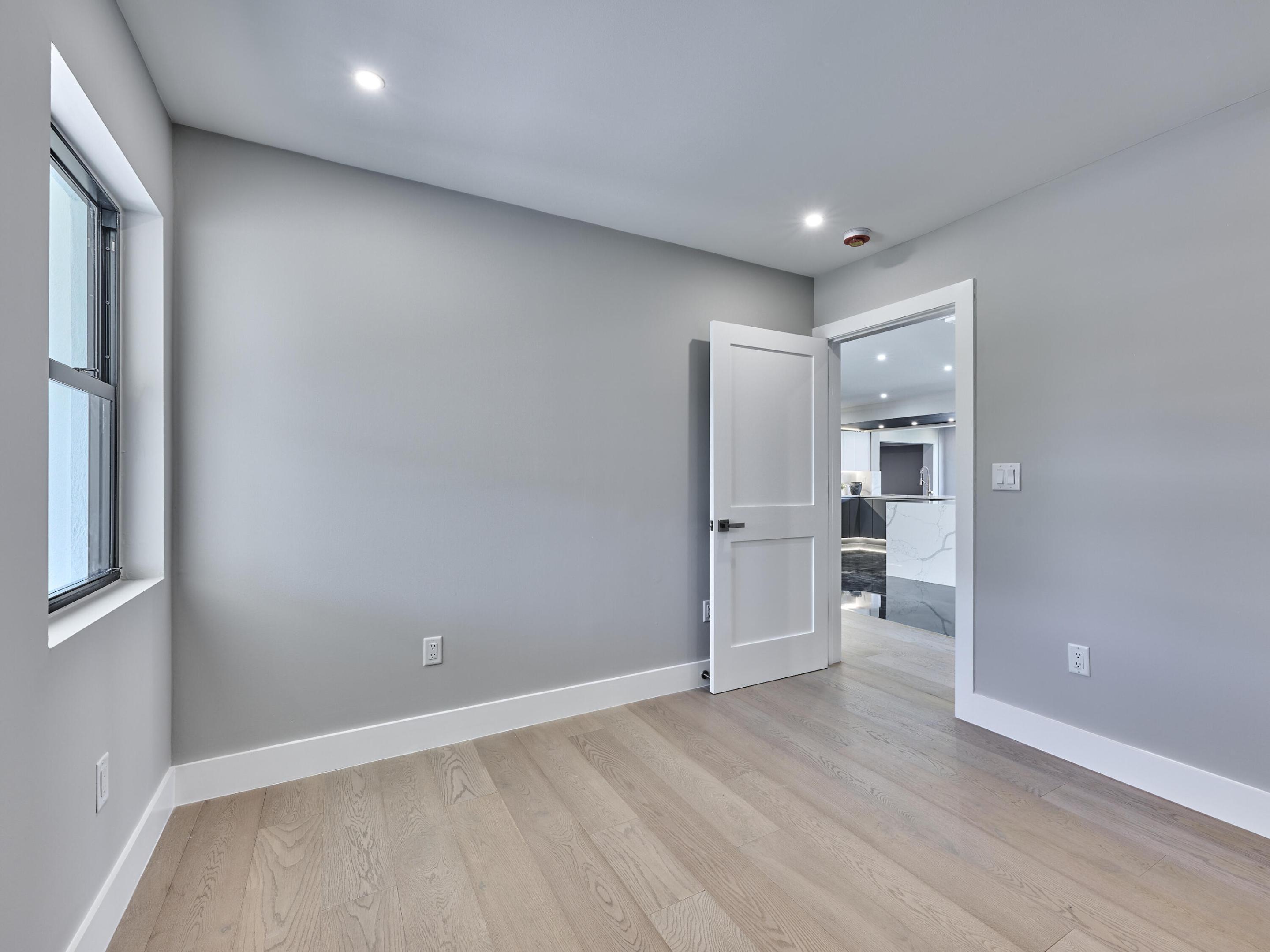 1170 Fairview Singer Island, FL 33404