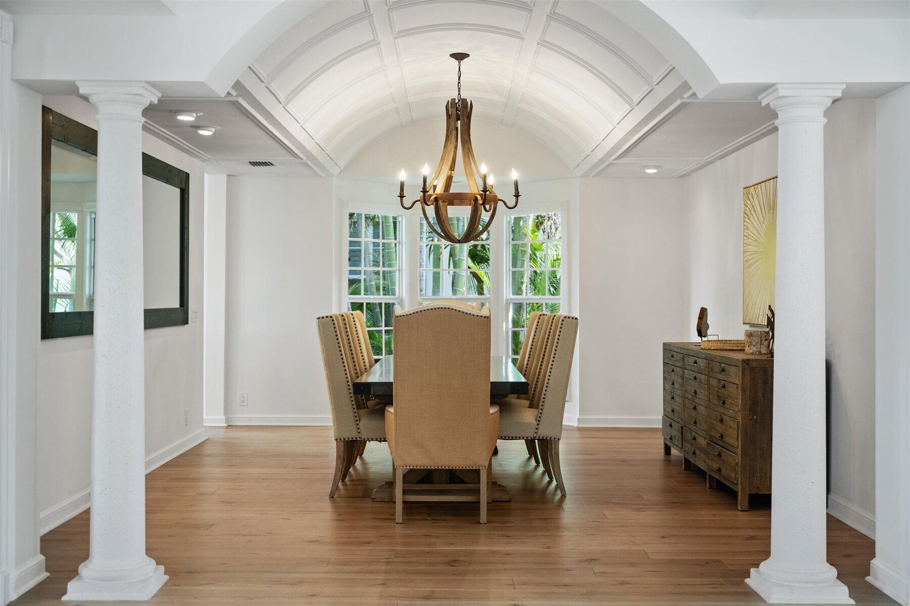 2377 Golf Brk Wellington, FL 33414