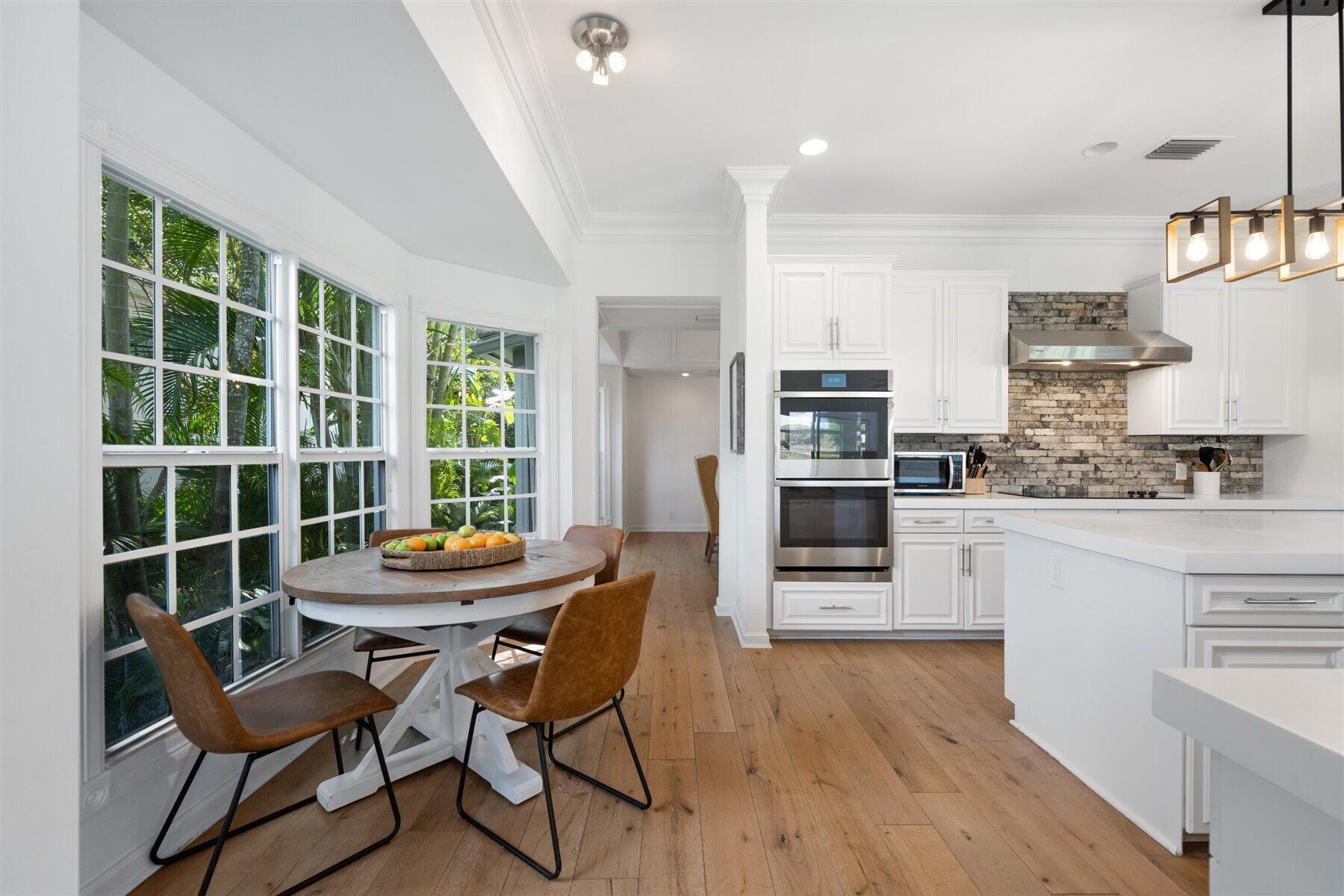 2377 Golf Brk Wellington, FL 33414