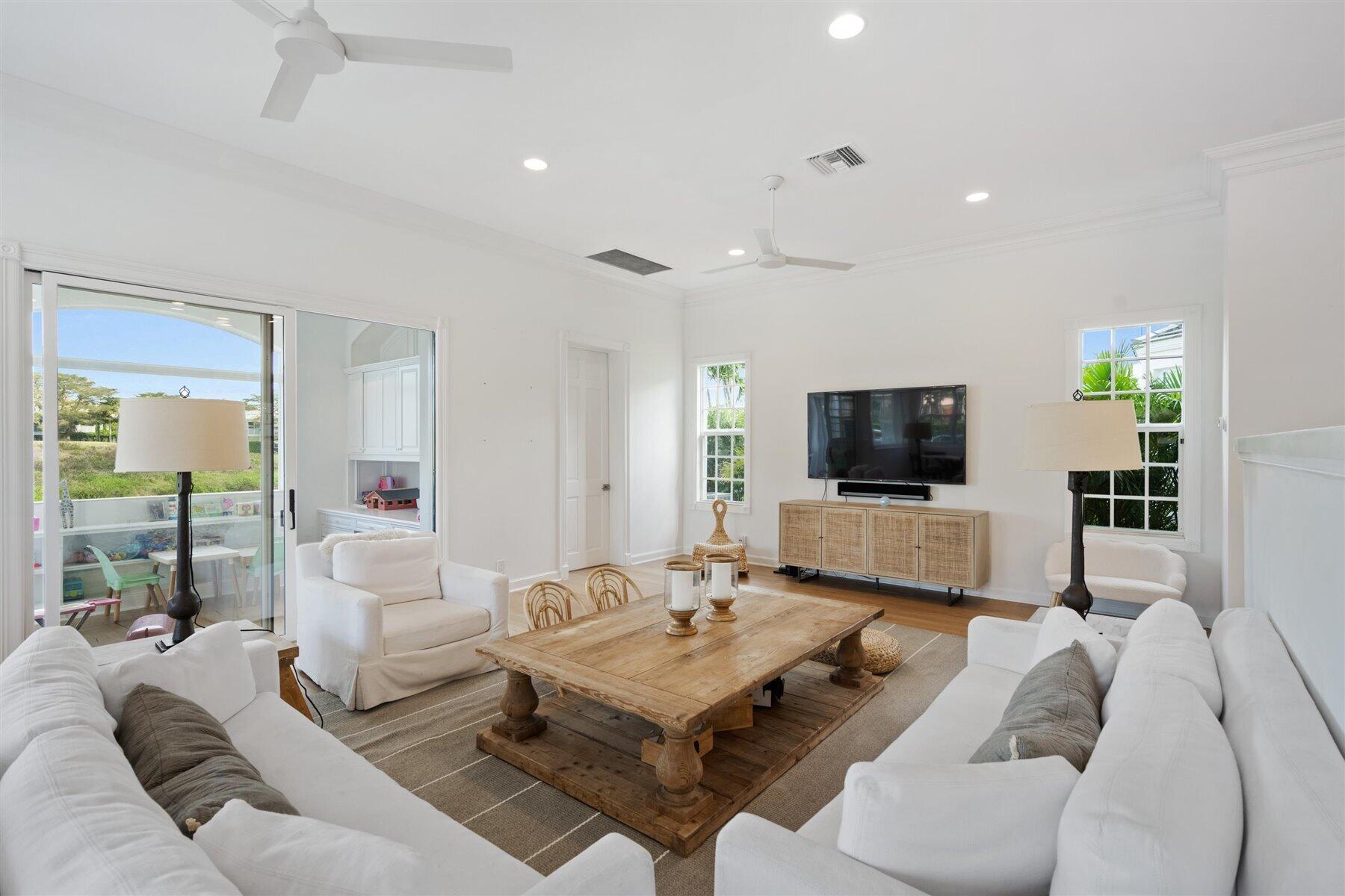 2377 Golf Brk Wellington, FL 33414