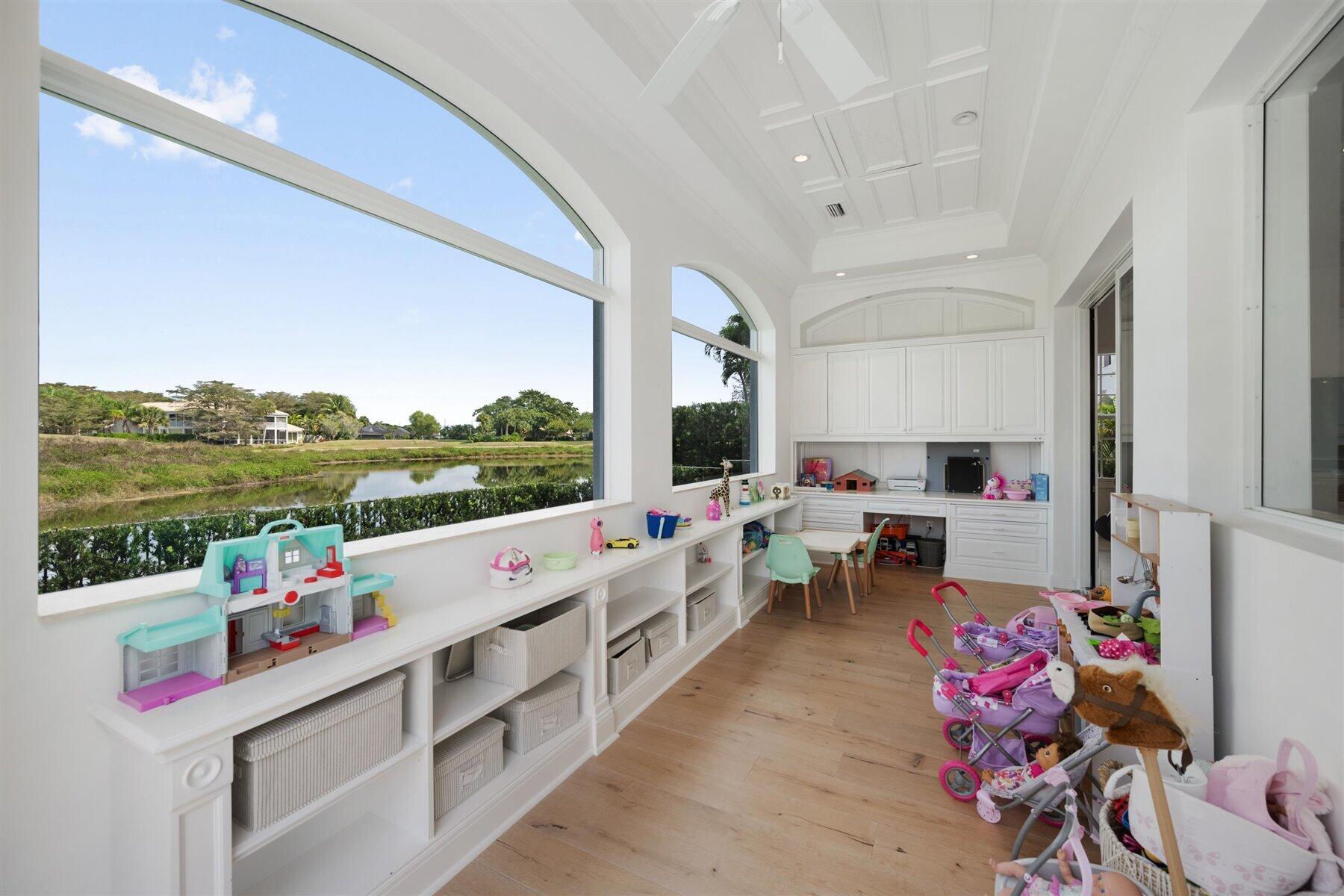 2377 Golf Brk Wellington, FL 33414