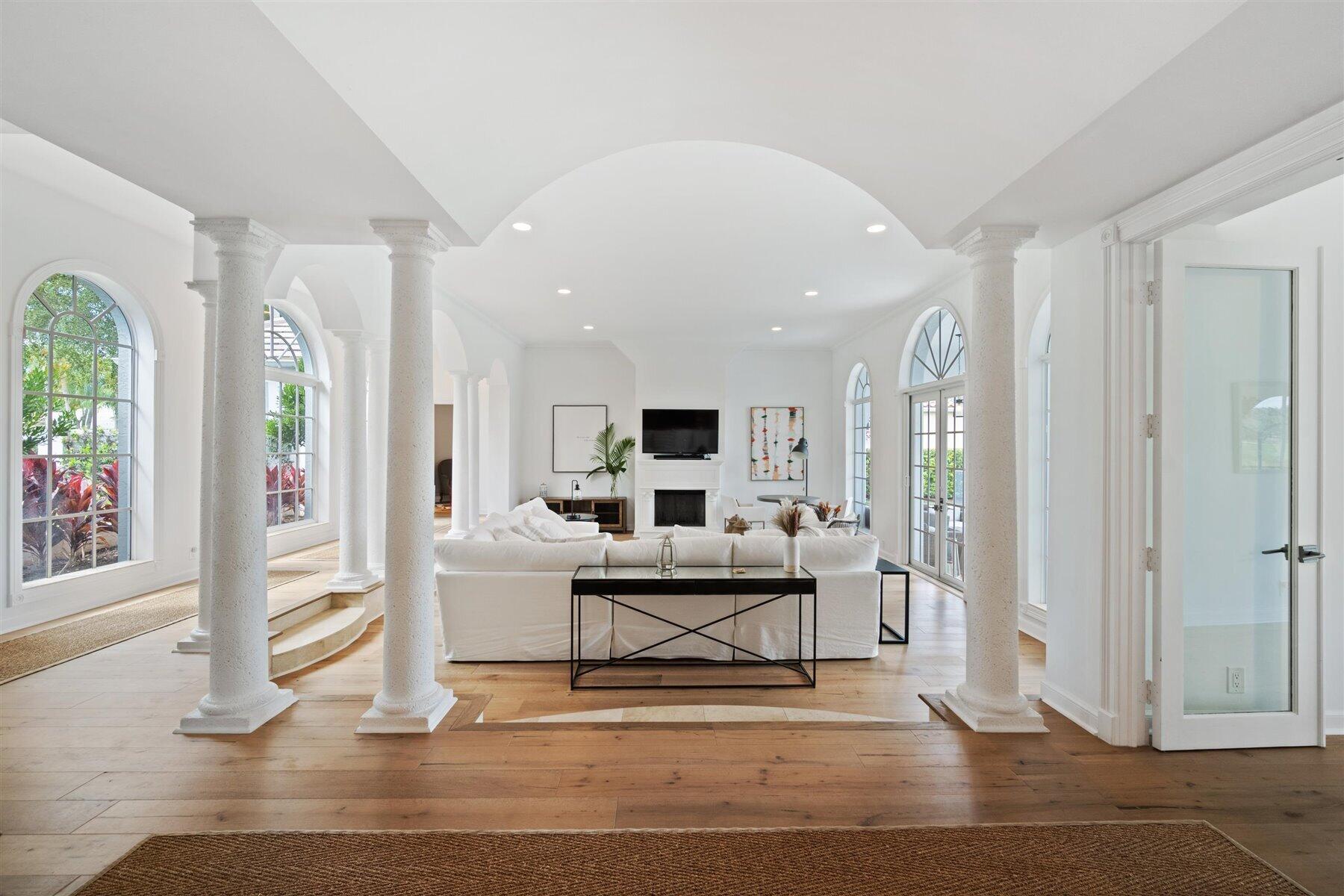 2377 Golf Brk Wellington, FL 33414