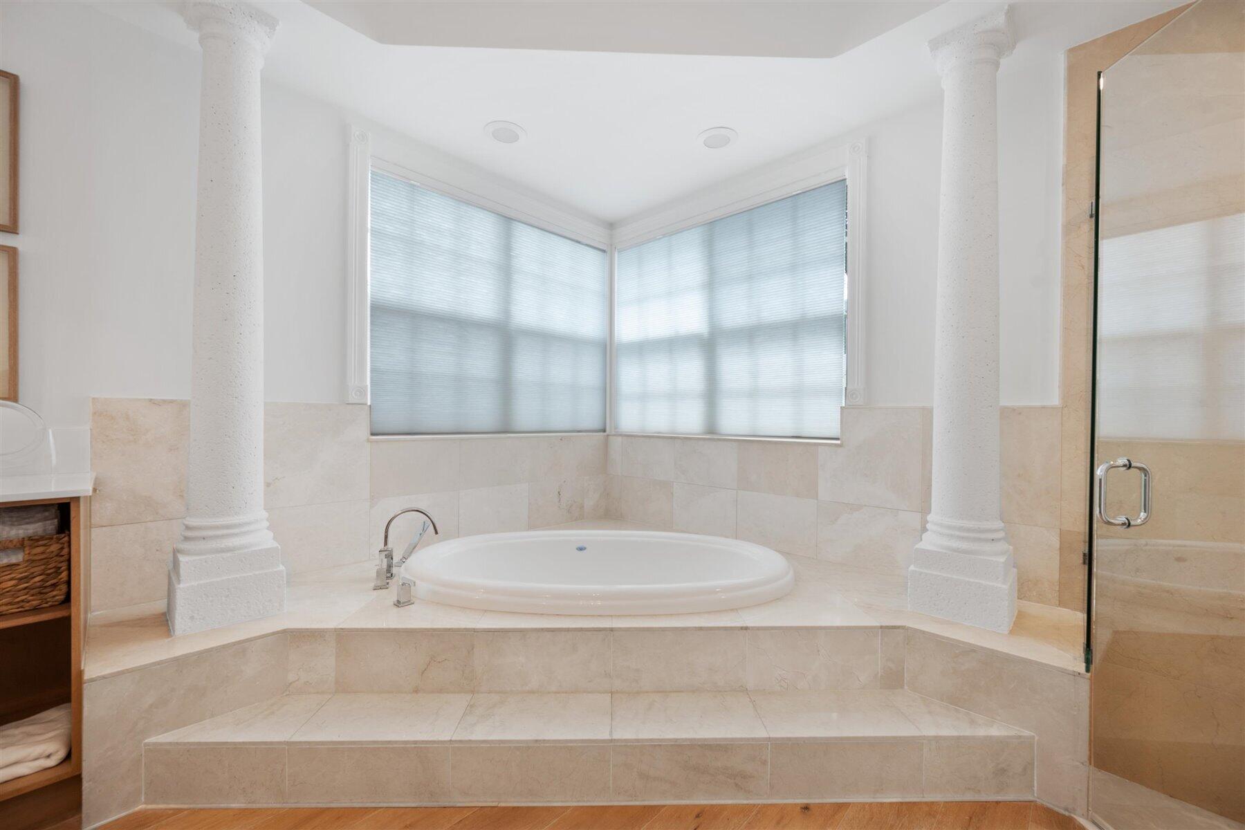 2377 Golf Brk Wellington, FL 33414