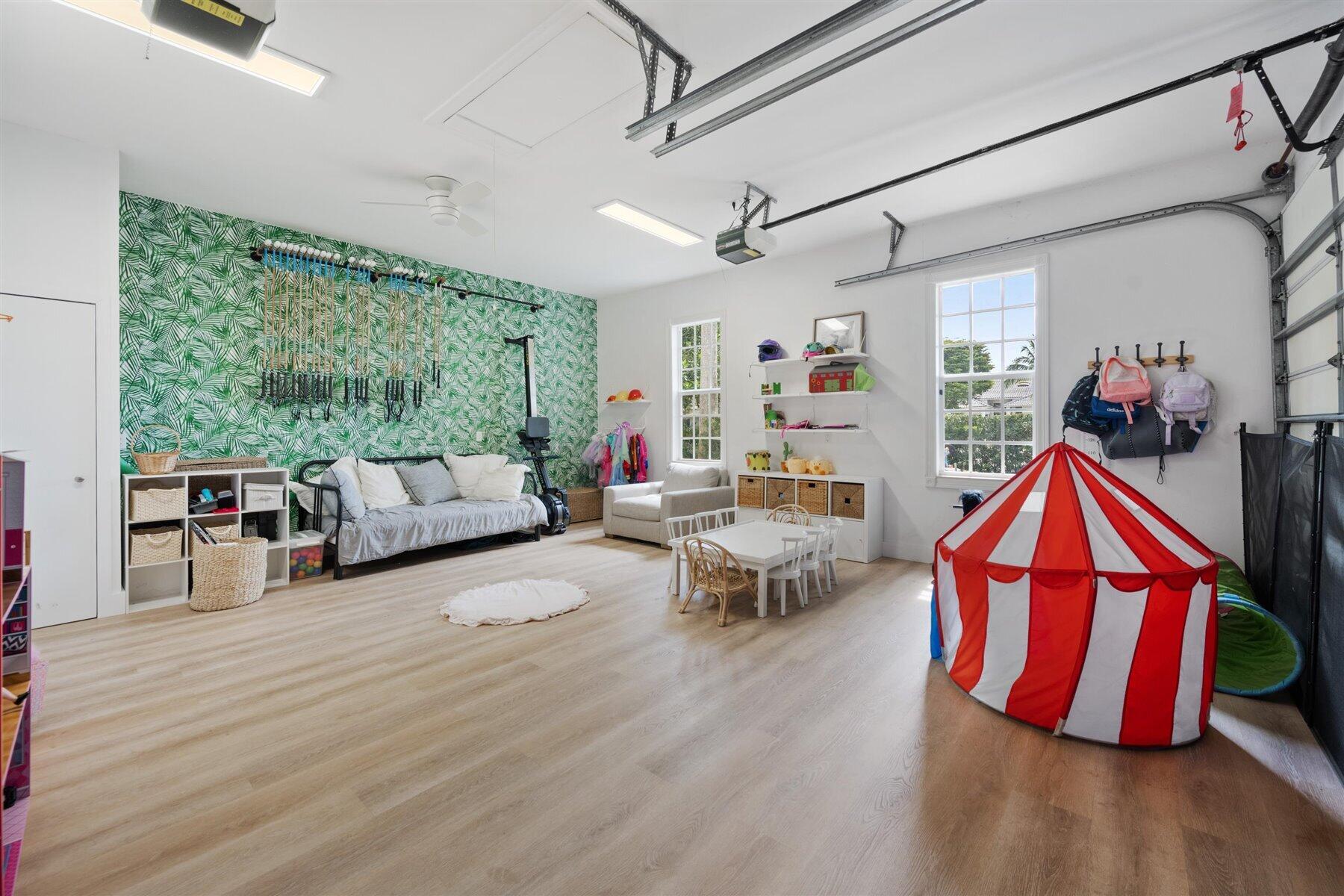 2377 Golf Brk Wellington, FL 33414