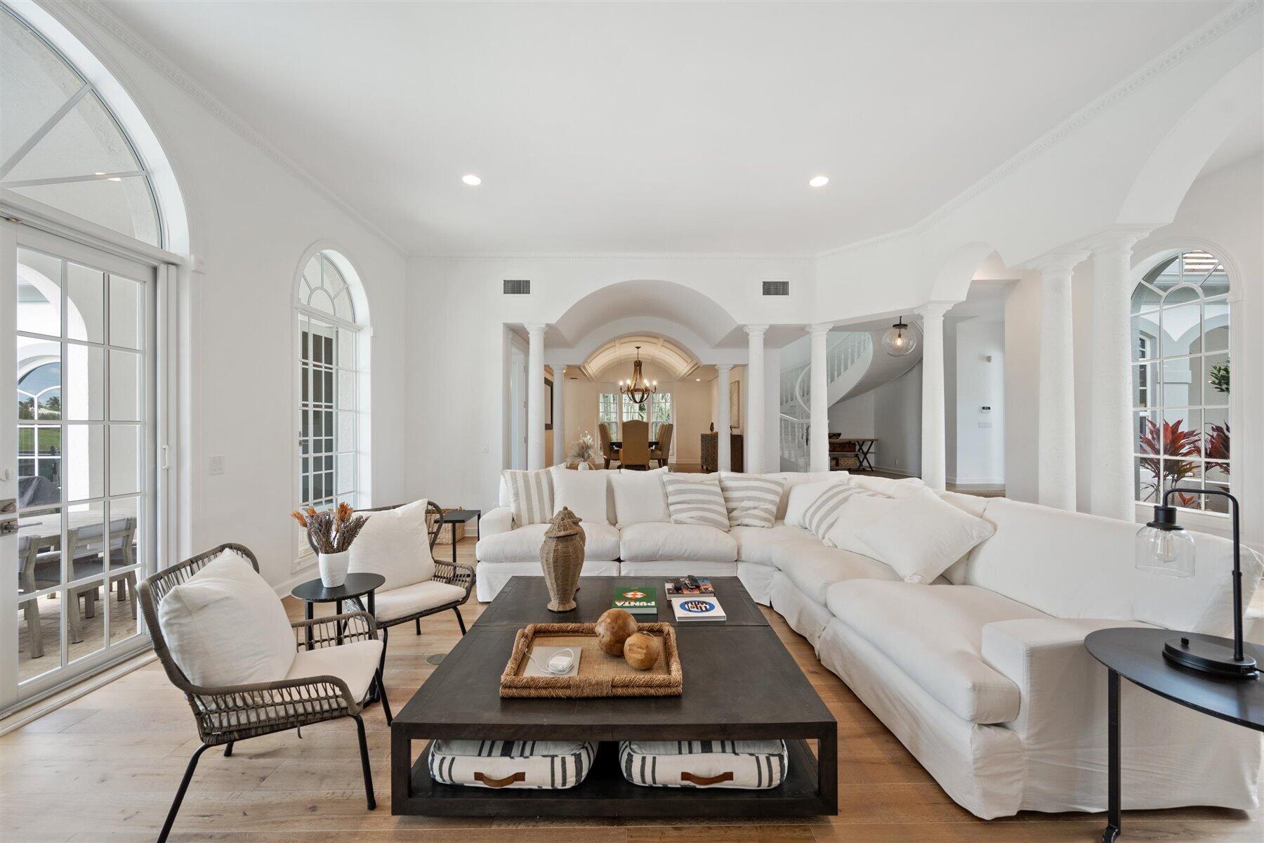 2377 Golf Brk Wellington, FL 33414