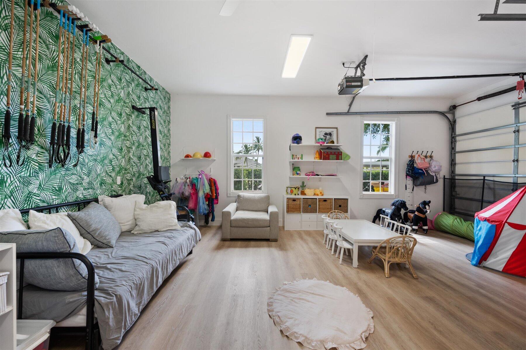 2377 Golf Brk Wellington, FL 33414