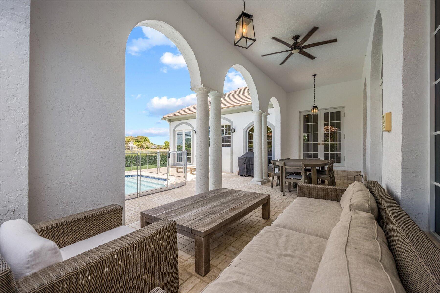 2377 Golf Brk Wellington, FL 33414