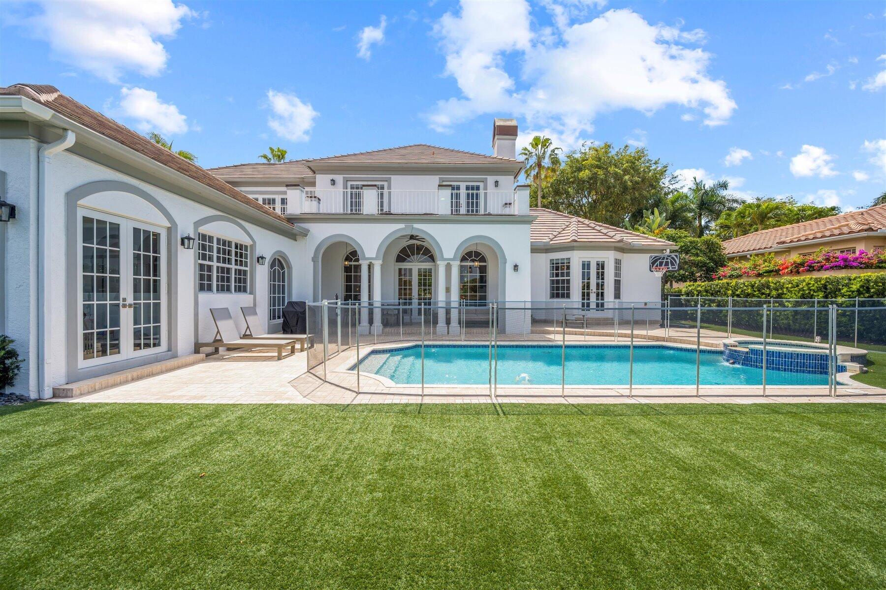 2377 Golf Brk Wellington, FL 33414