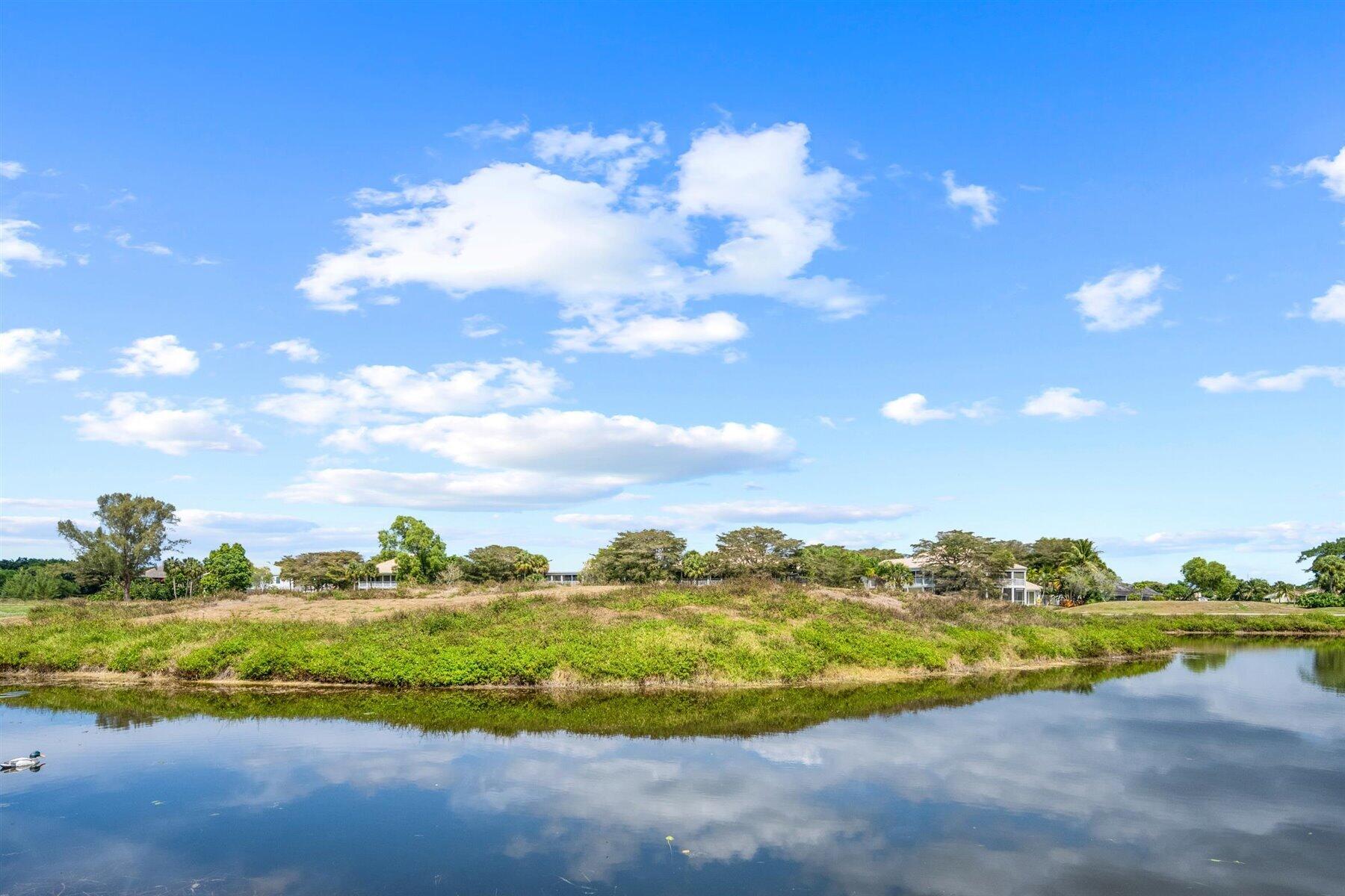 2377 Golf Brk Wellington, FL 33414