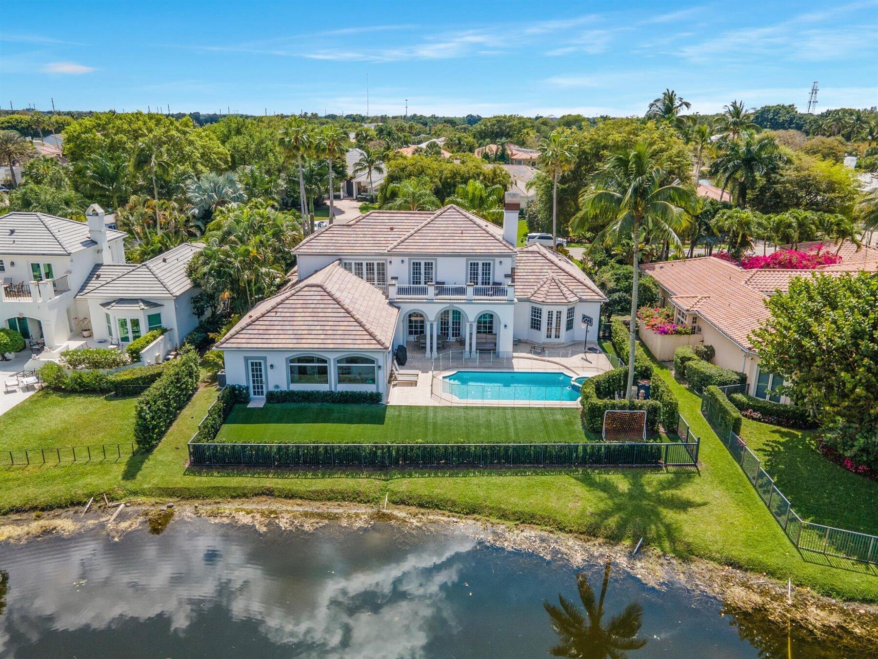 2377 Golf Brk Wellington, FL 33414