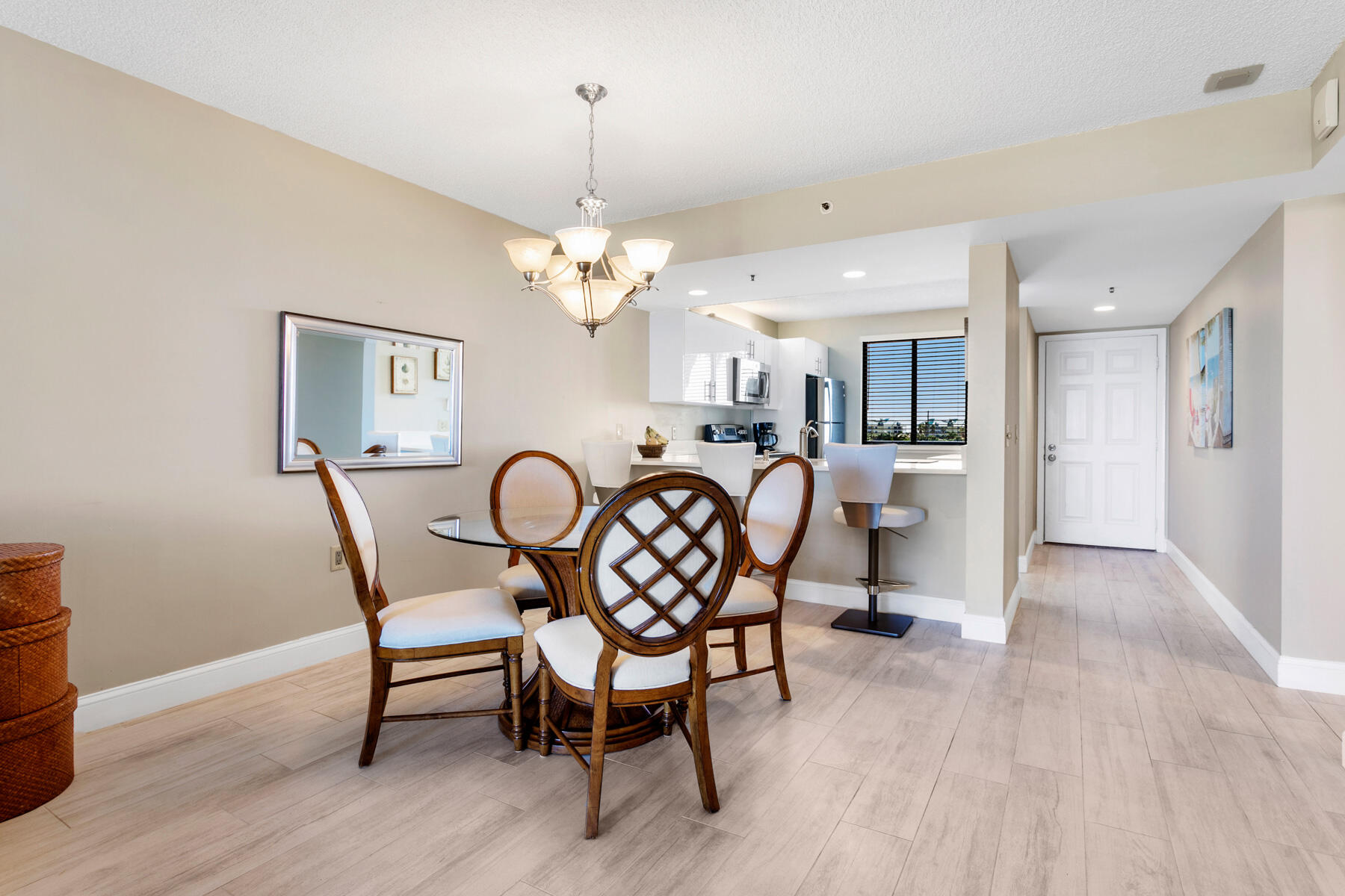 701 S Seas #405 Jupiter, FL 33477