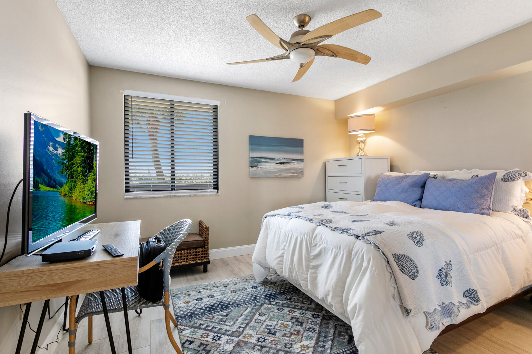 701 S Seas #405 Jupiter, FL 33477