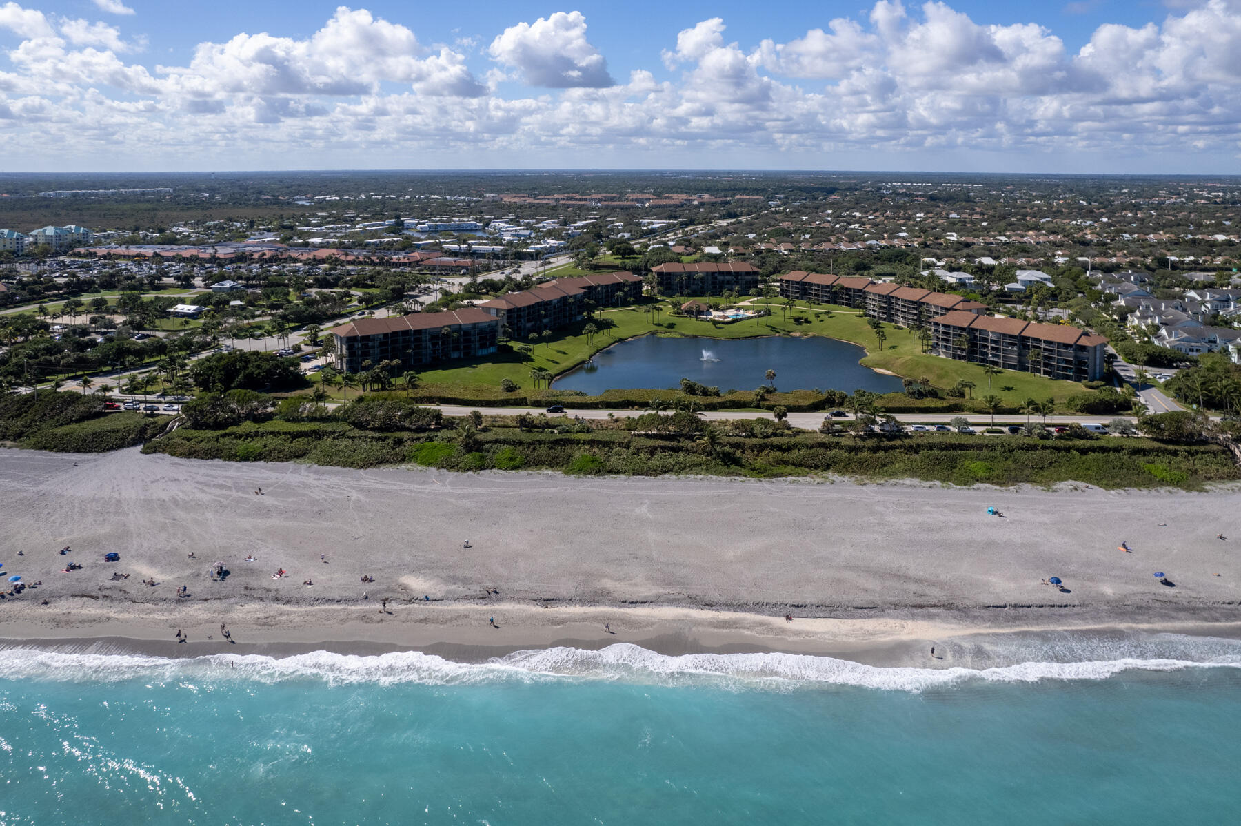 701 S Seas #405 Jupiter, FL 33477