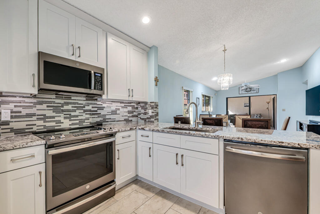 6235 Kings Gate Delray Beach, FL 33484