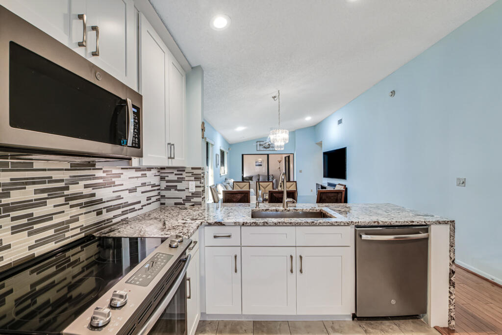 6235 Kings Gate Delray Beach, FL 33484