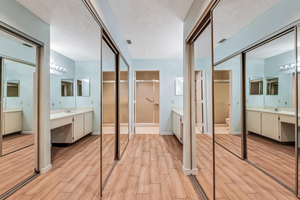 6235 Kings Gate Delray Beach, FL 33484