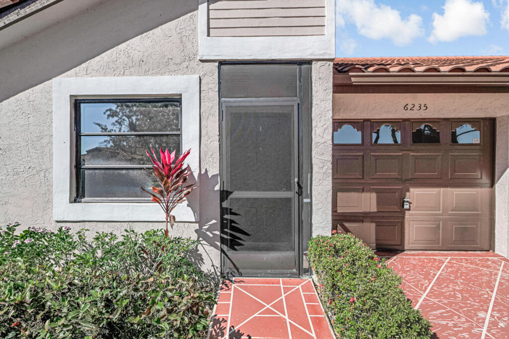 6235 Kings Gate Delray Beach, FL 33484