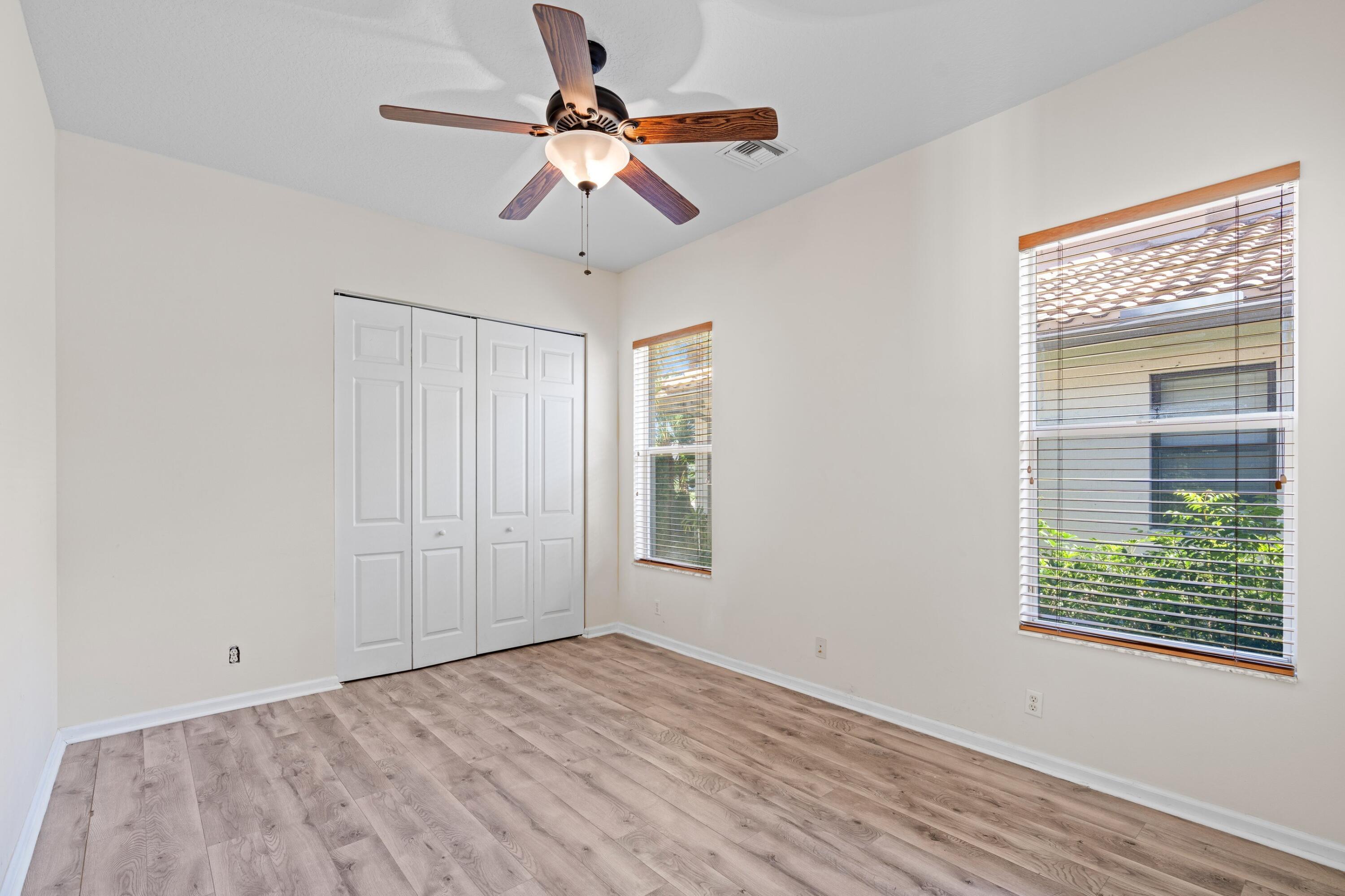 4162 Cedar Crk Rnch Lake Worth, FL 33467