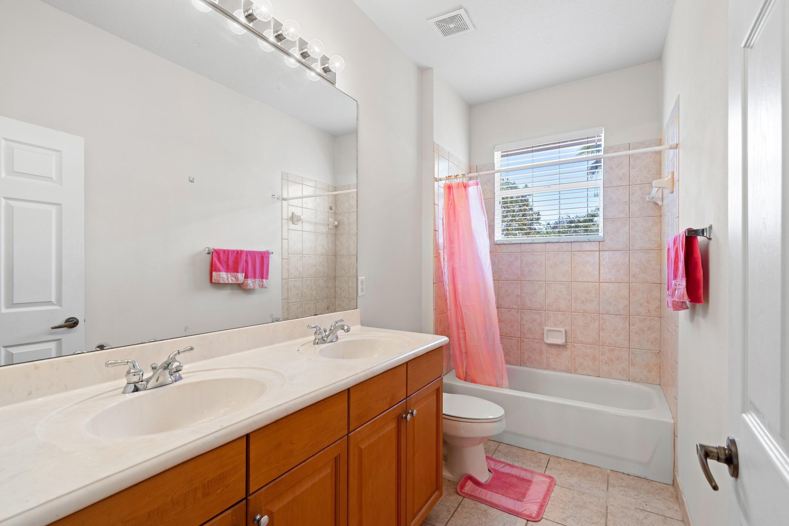 4162 Cedar Crk Rnch Lake Worth, FL 33467