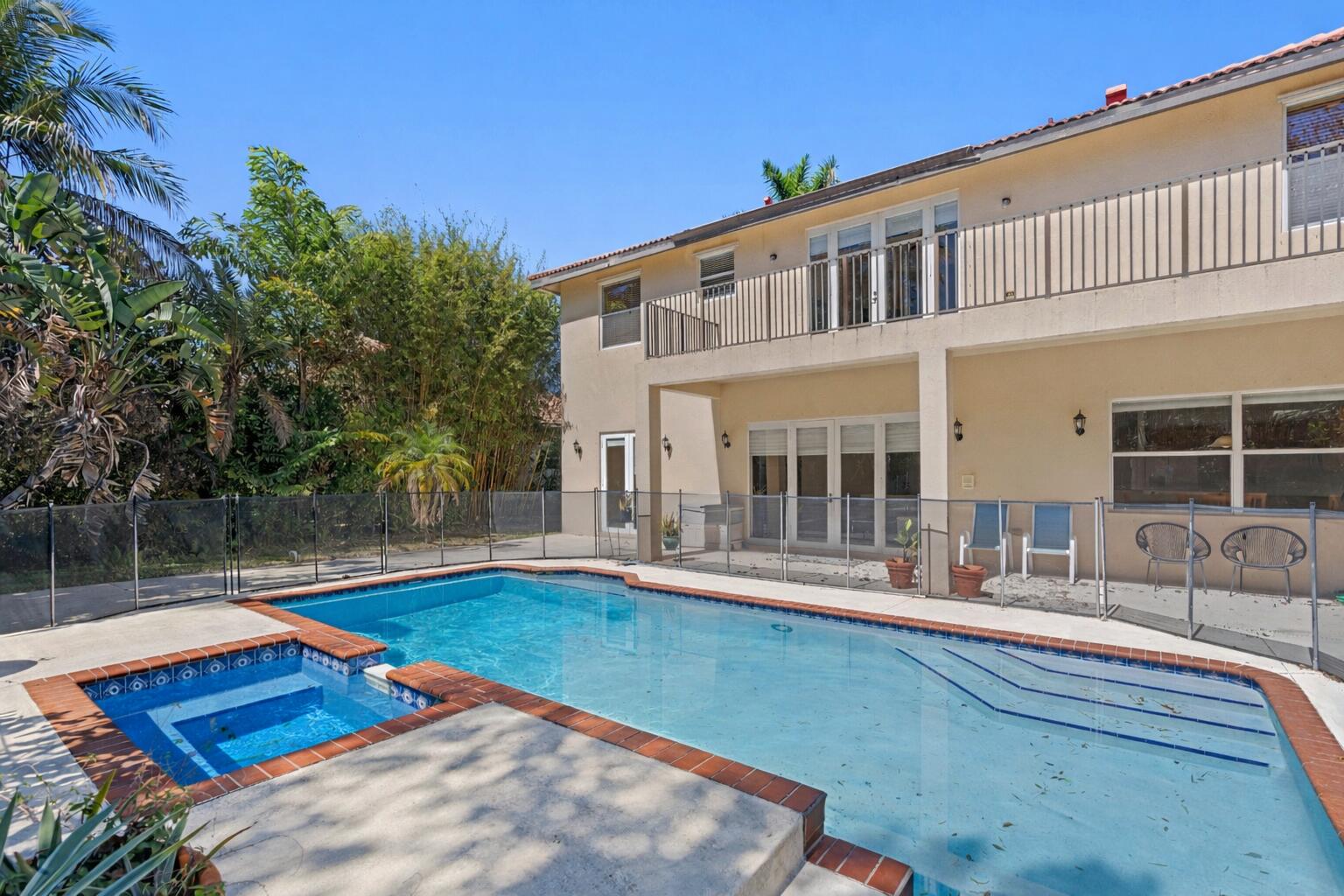 4162 Cedar Crk Rnch Lake Worth, FL 33467