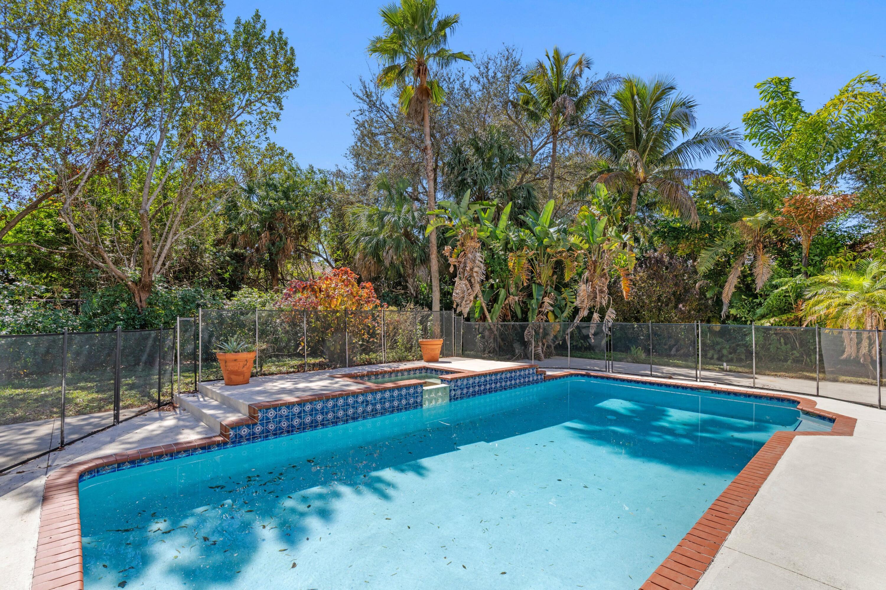 4162 Cedar Crk Rnch Lake Worth, FL 33467