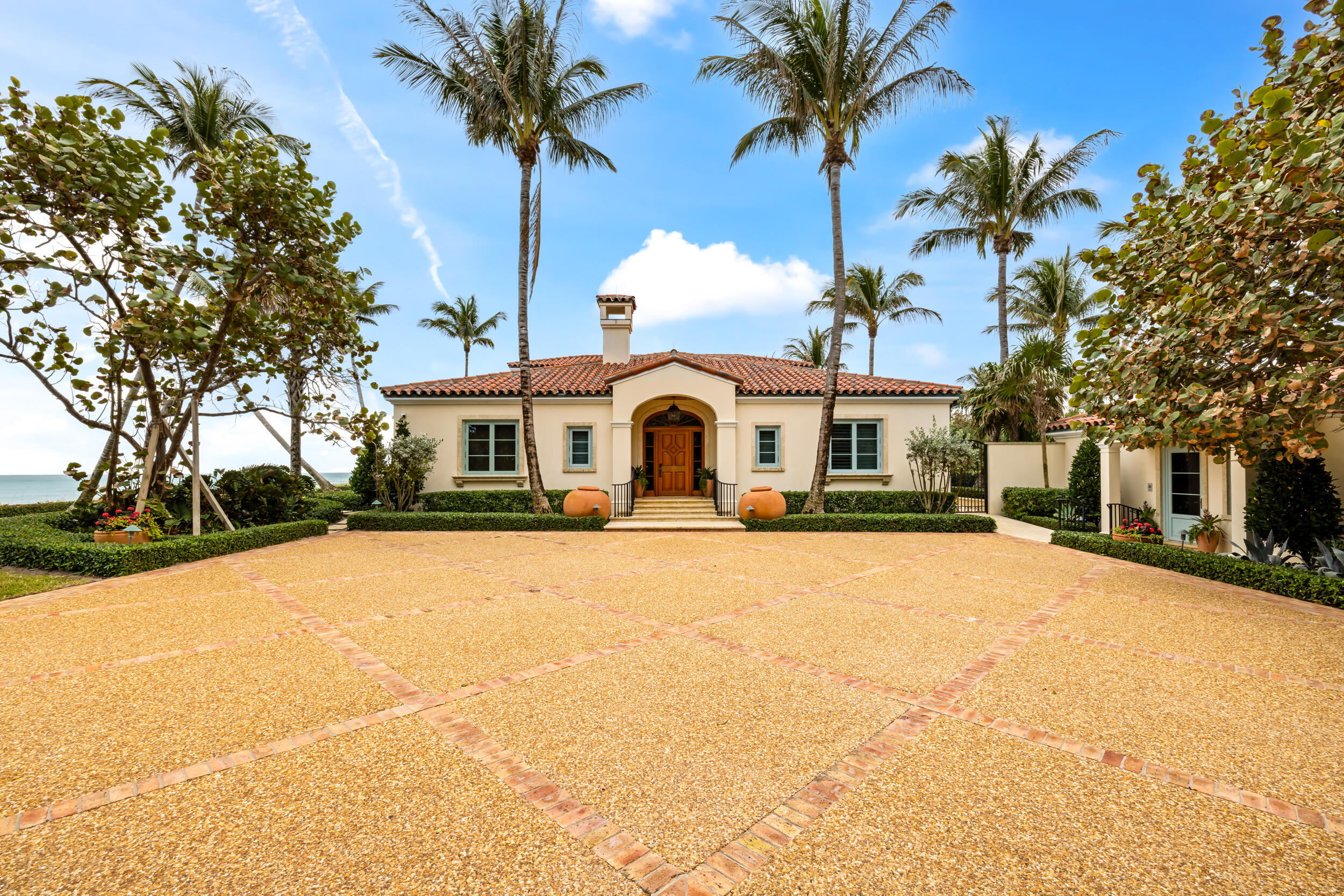 183 S Beach Jupiter Island, FL 33455