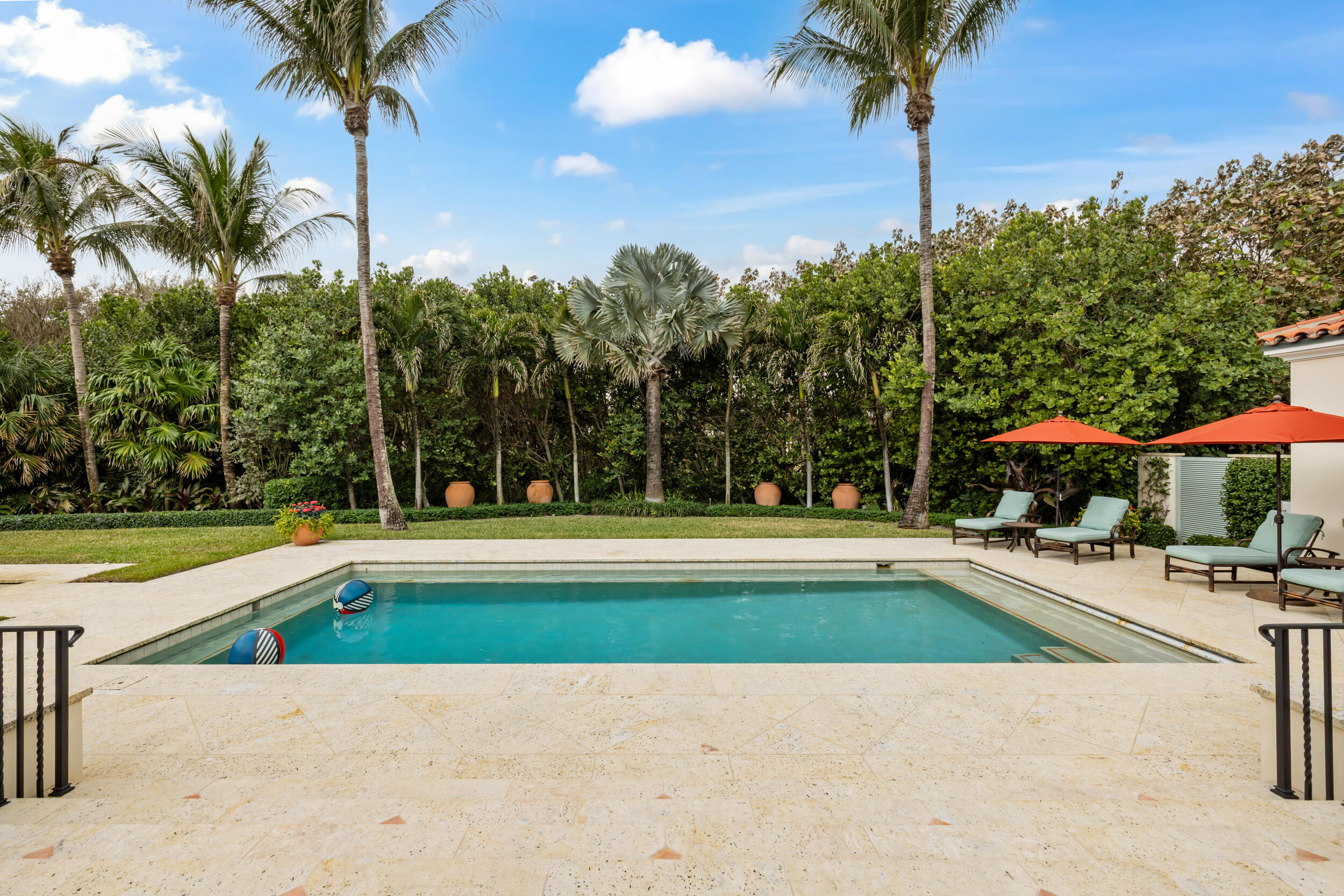 183 S Beach Jupiter Island, FL 33455