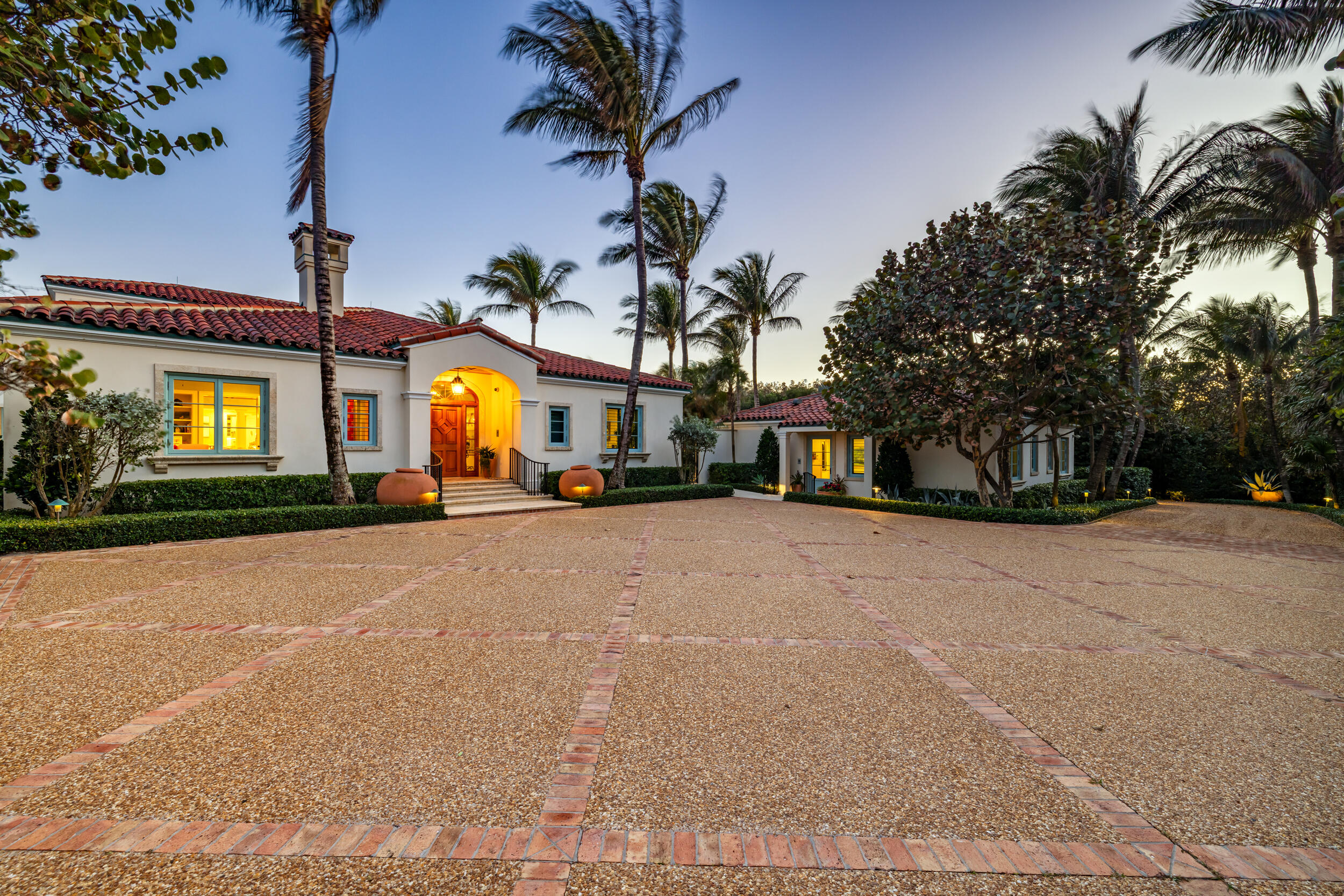 183 S Beach Jupiter Island, FL 33455