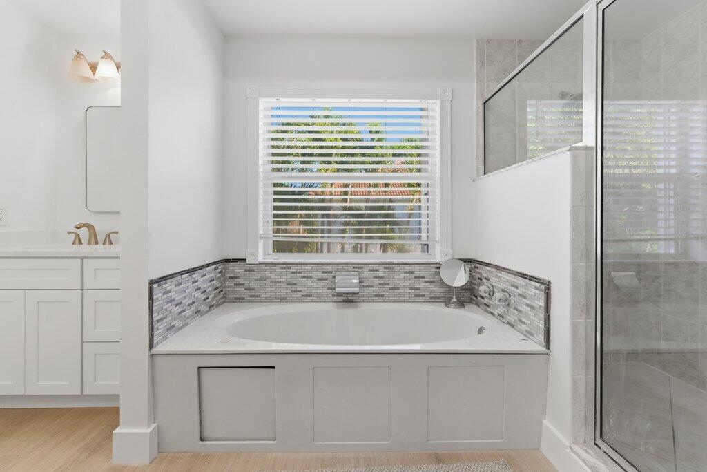 220 Blackbird Jupiter, FL 33458