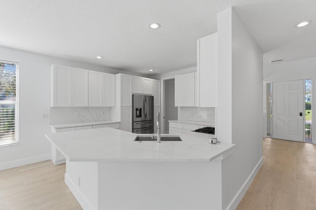 220 Blackbird Jupiter, FL 33458