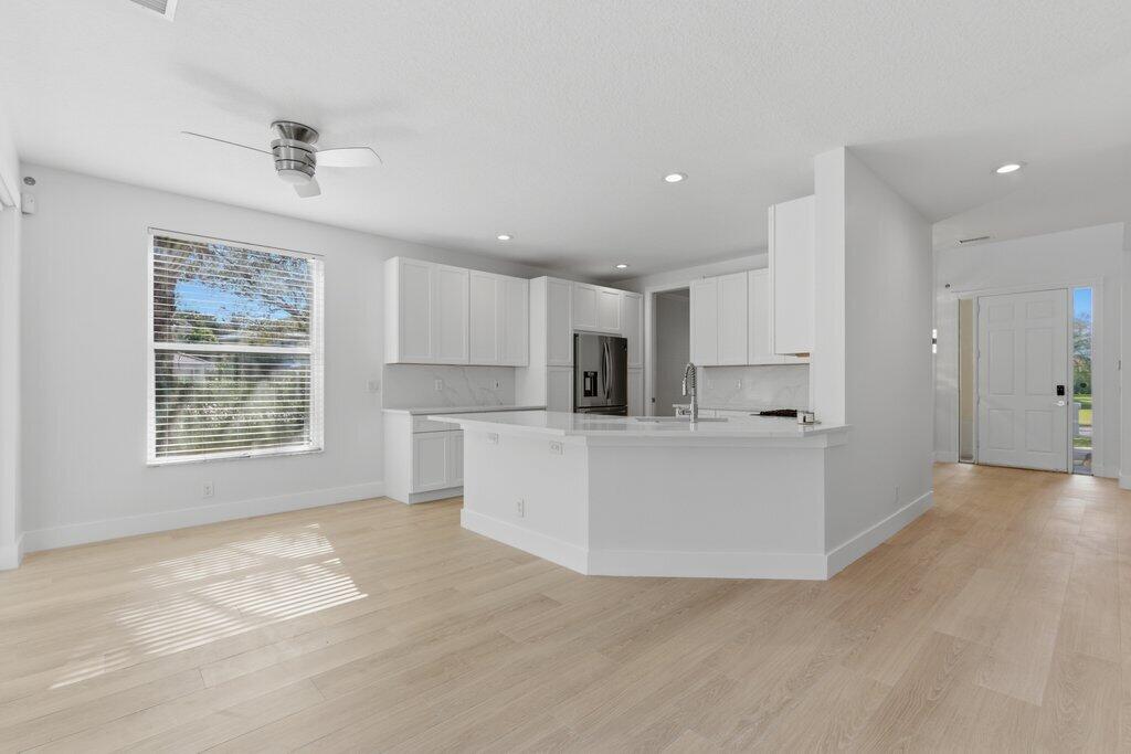 220 Blackbird Jupiter, FL 33458