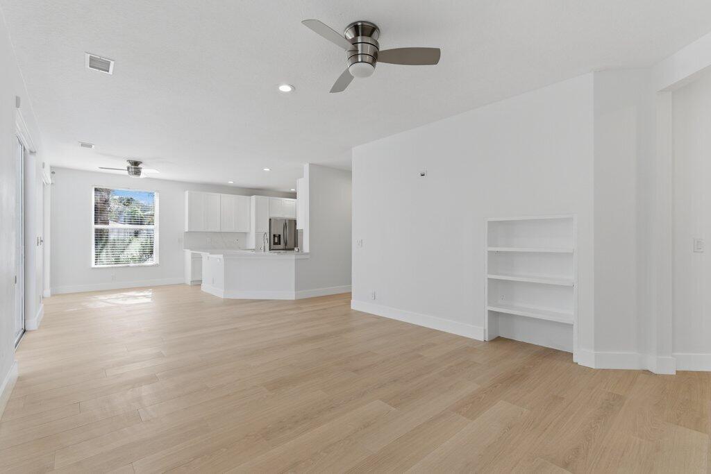 220 Blackbird Jupiter, FL 33458