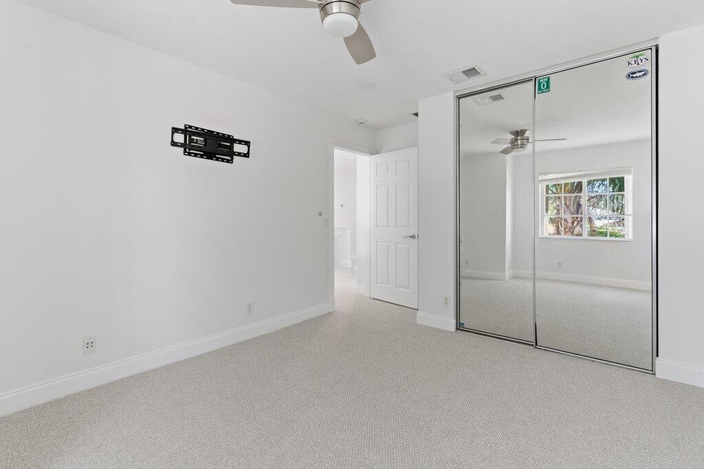 220 Blackbird Jupiter, FL 33458