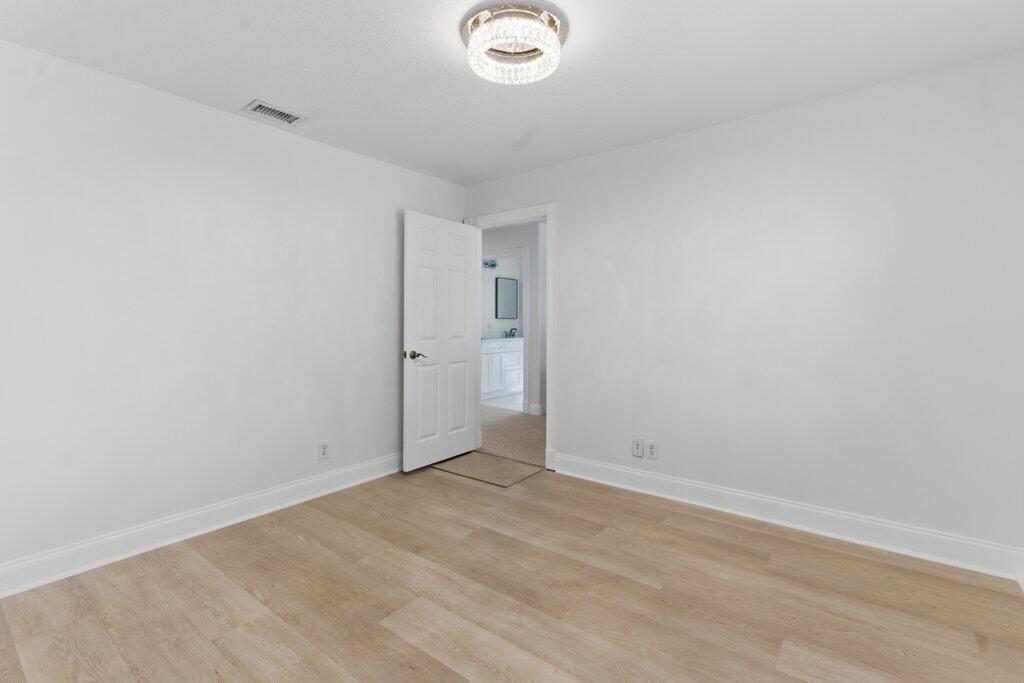 220 Blackbird Jupiter, FL 33458