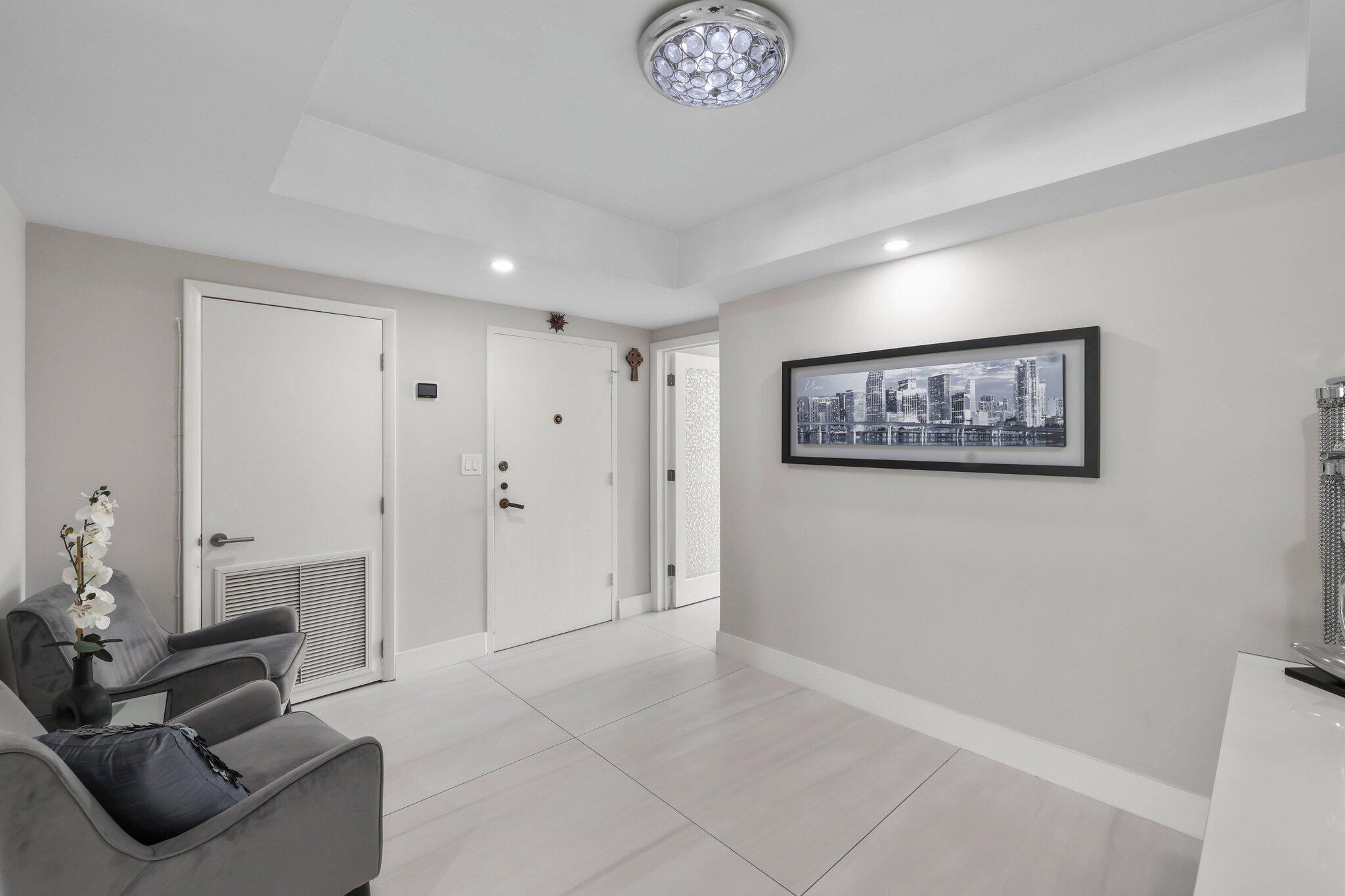 10180 W Bay Hbr #2a Bay Harbor Islands, FL 33154