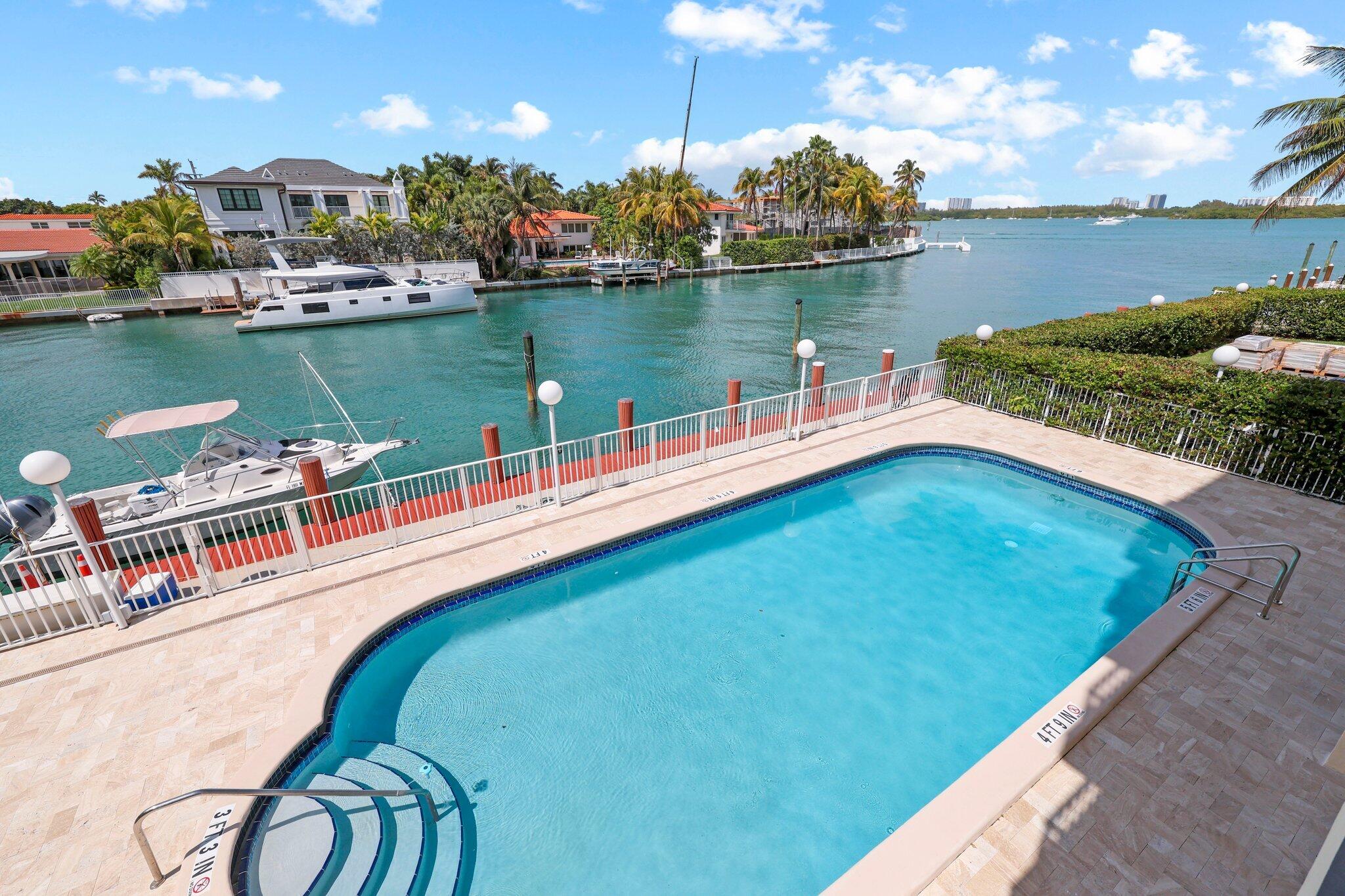 10180 W Bay Hbr #2a Bay Harbor Islands, FL 33154